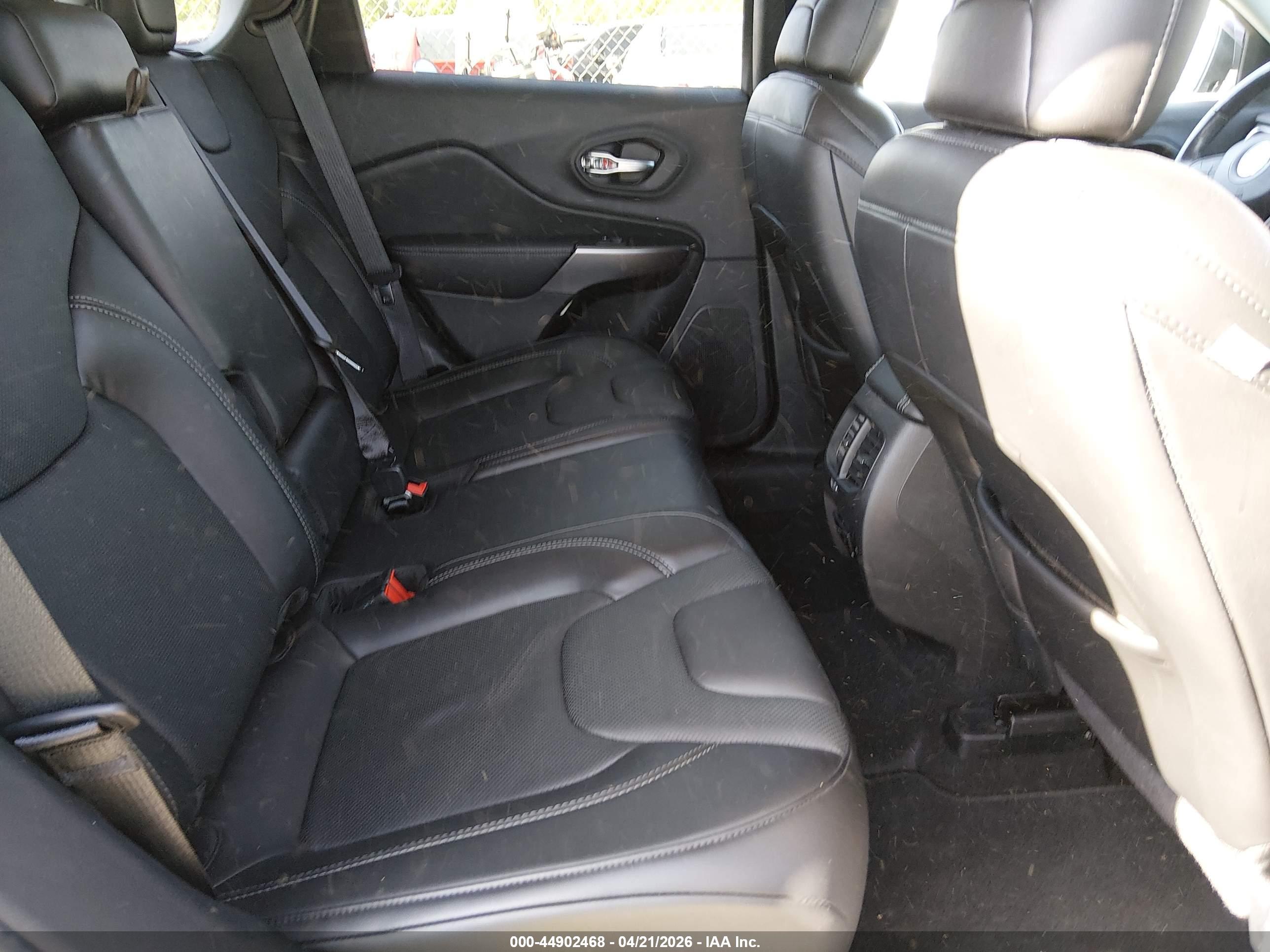 JEEP CHEROKEE image 8