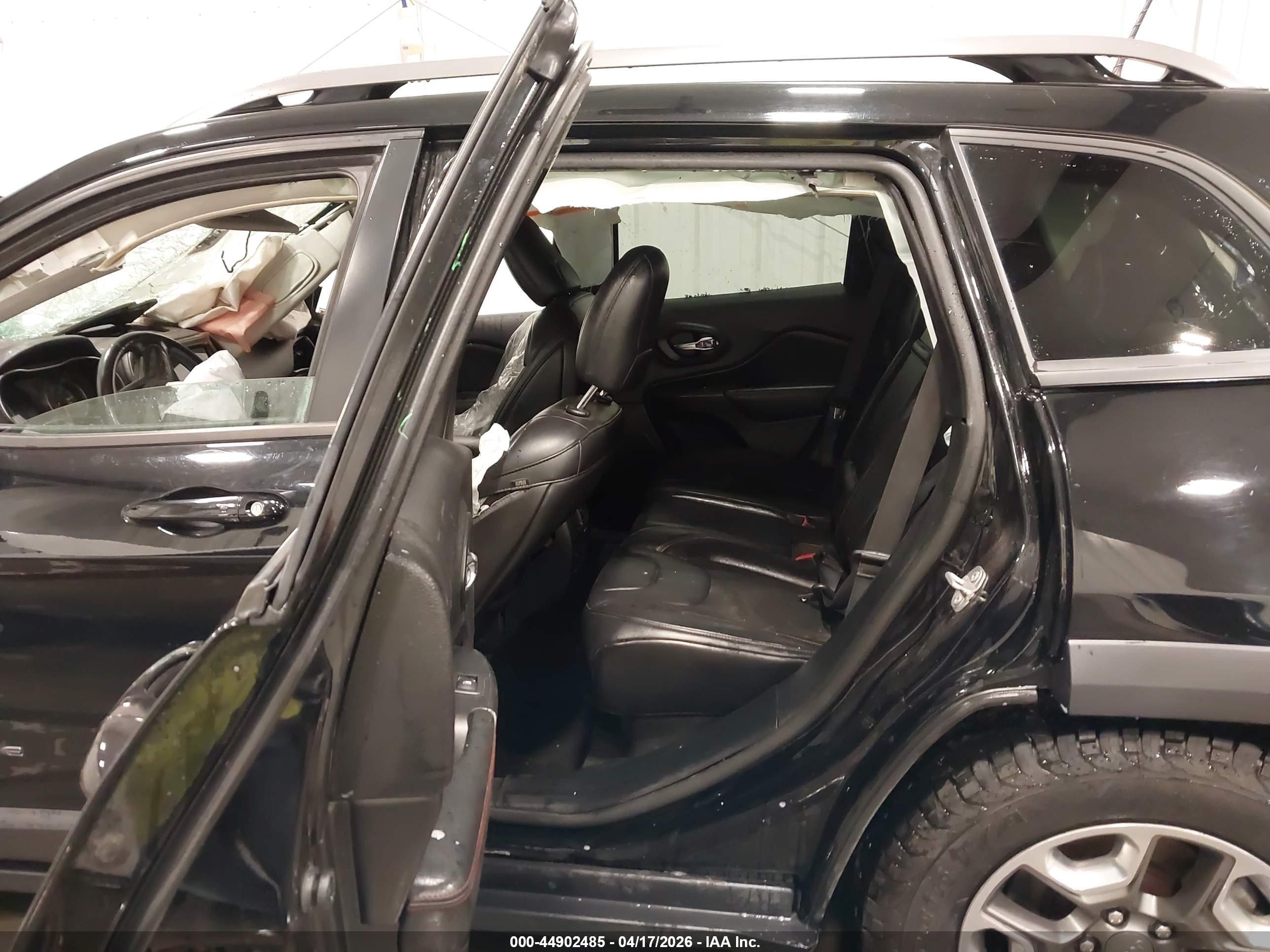 JEEP CHEROKEE image 8