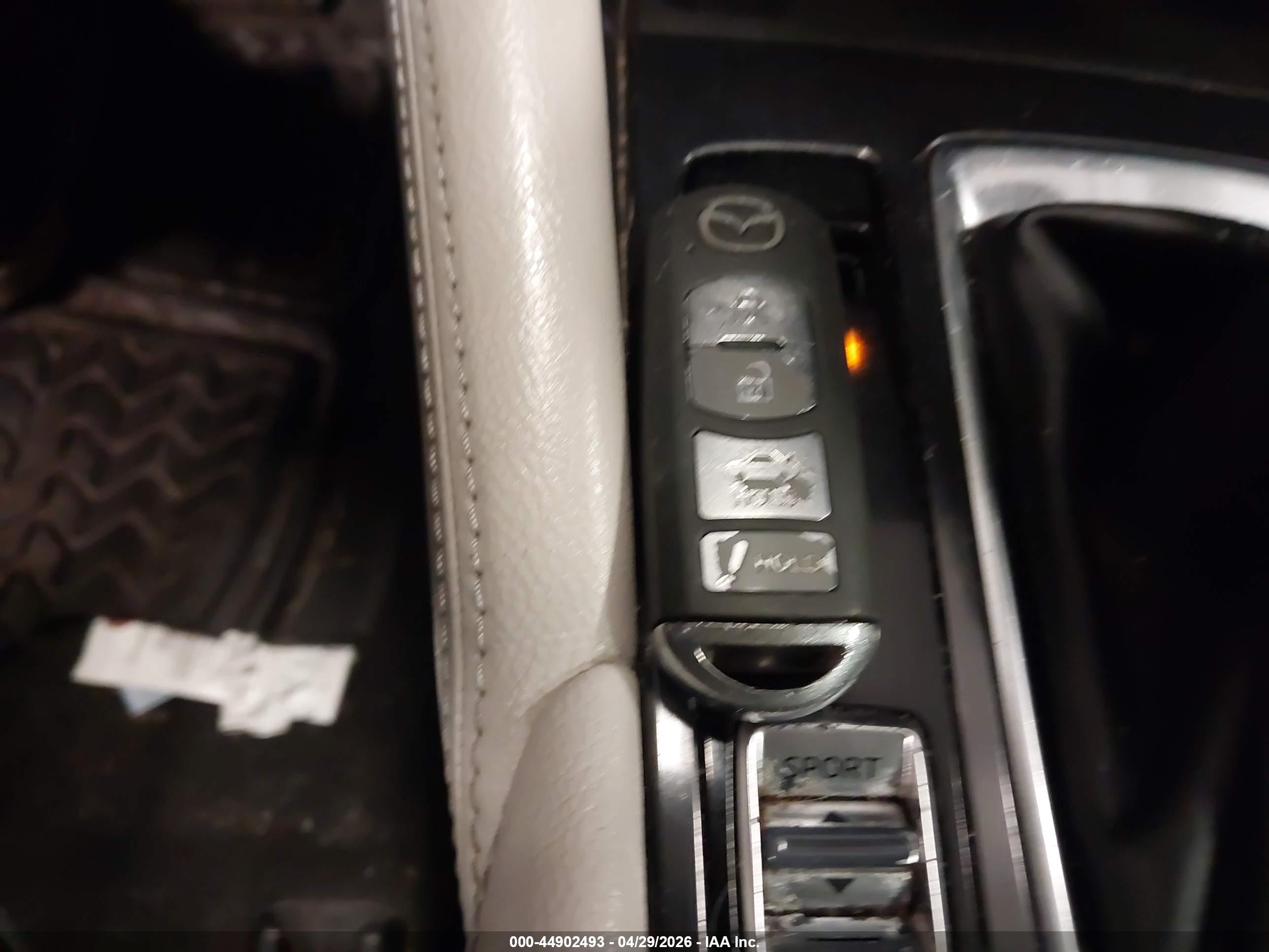 MAZDA MAZDA6 image 11