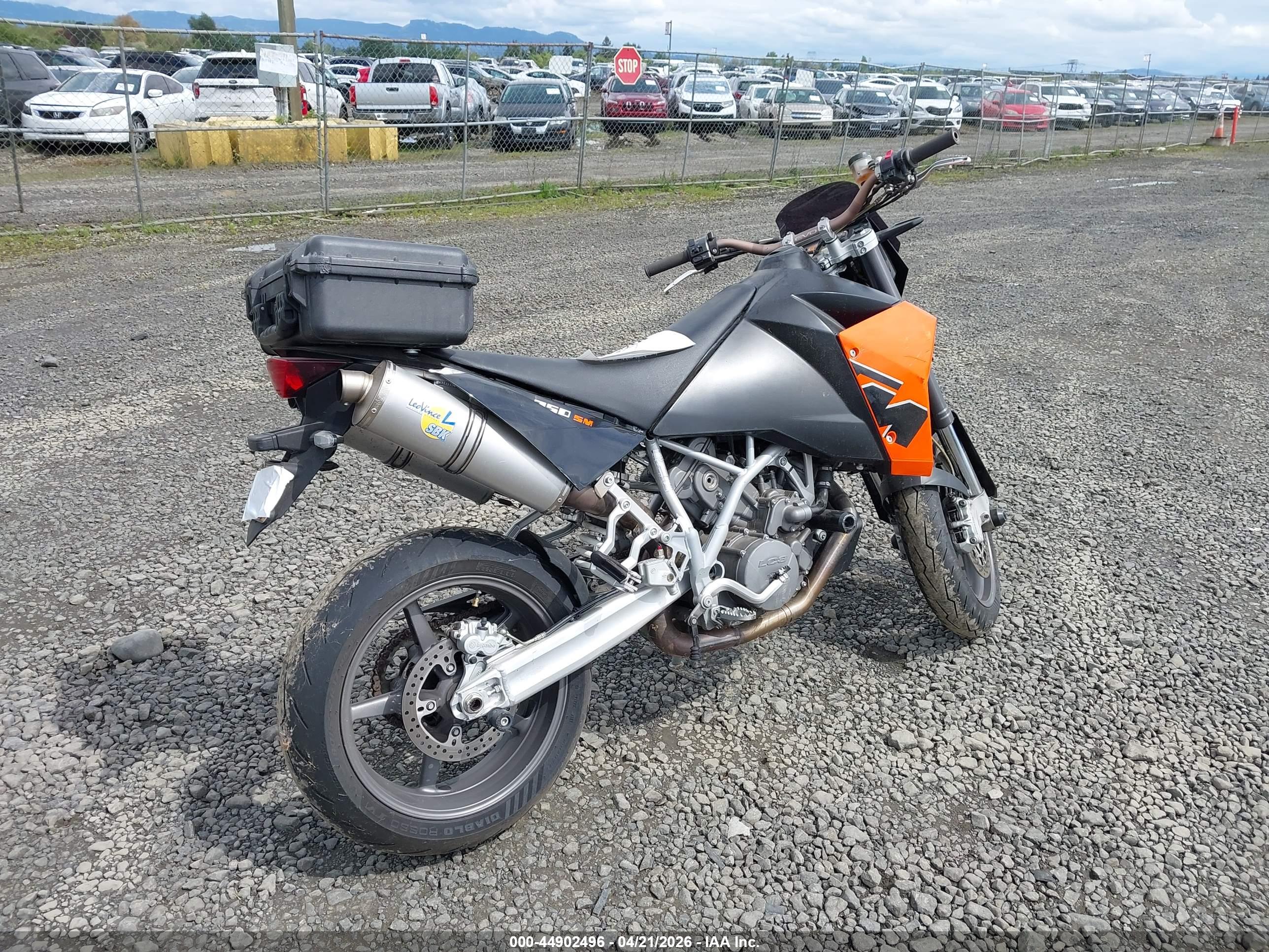KTM 950 image 4