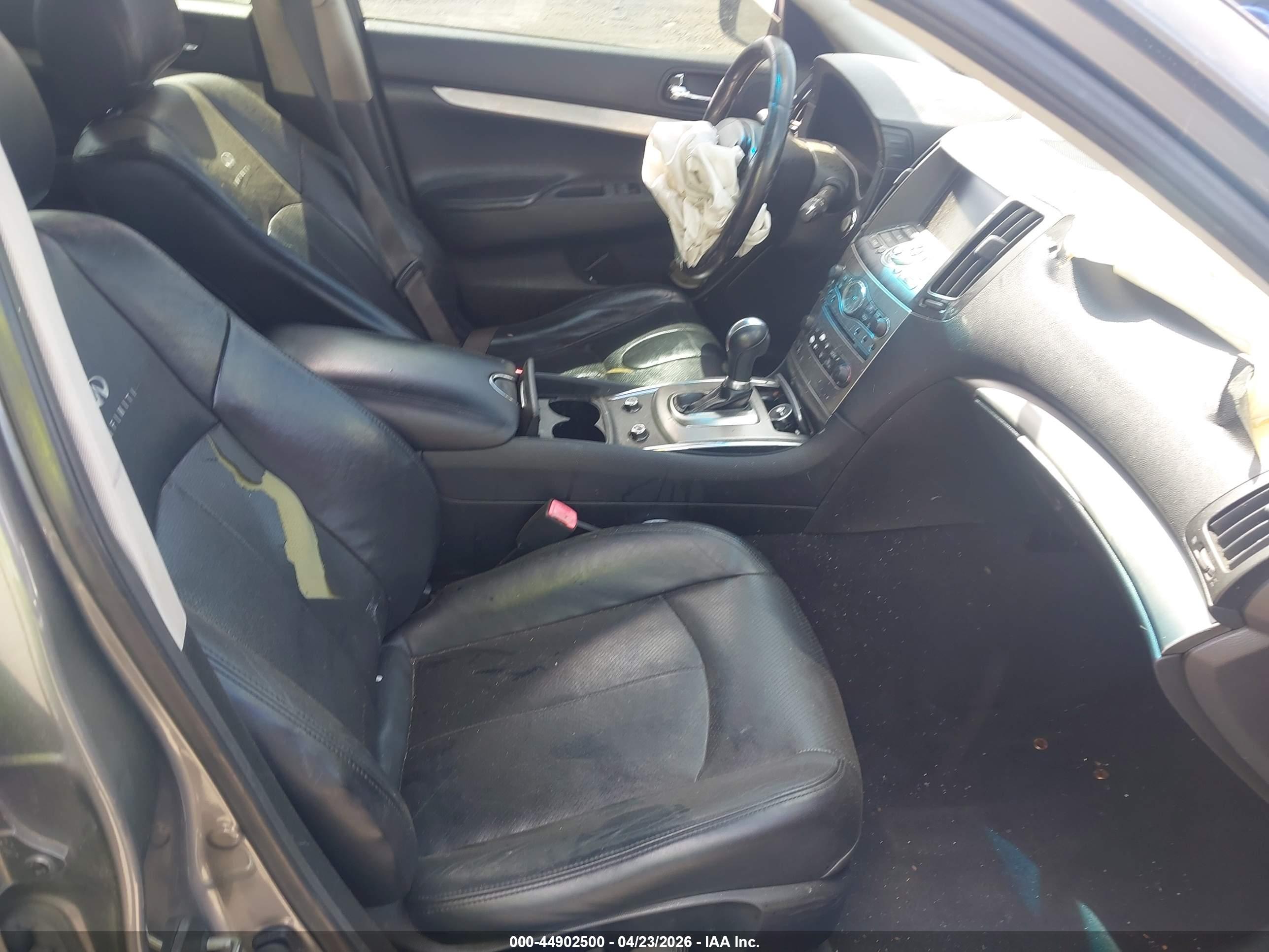 INFINITI G37 image 5