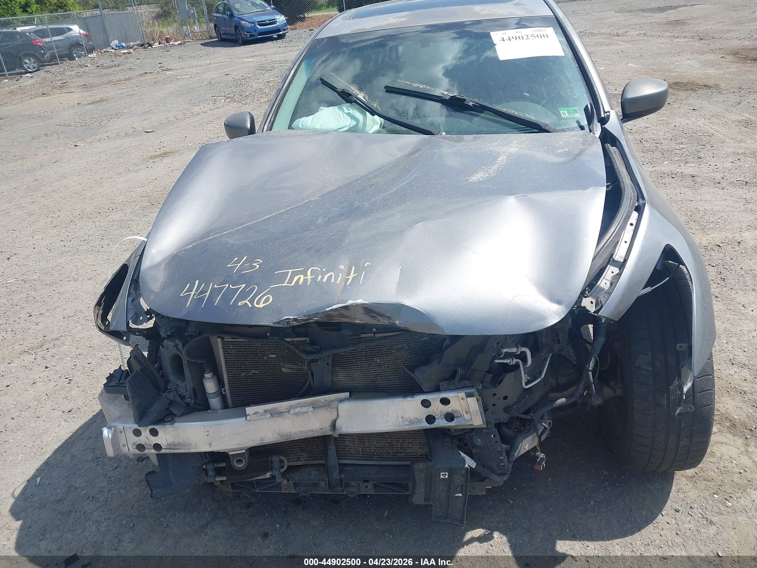 INFINITI G37 image 6