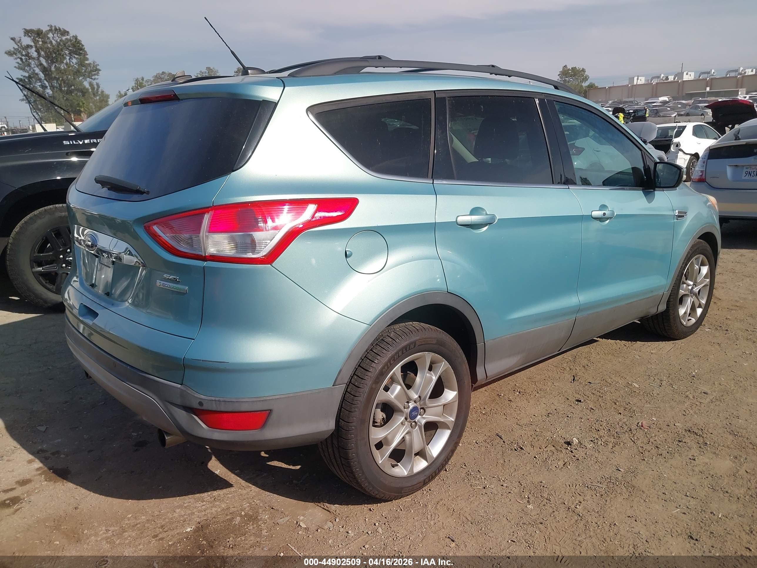 FORD ESCAPE image 4