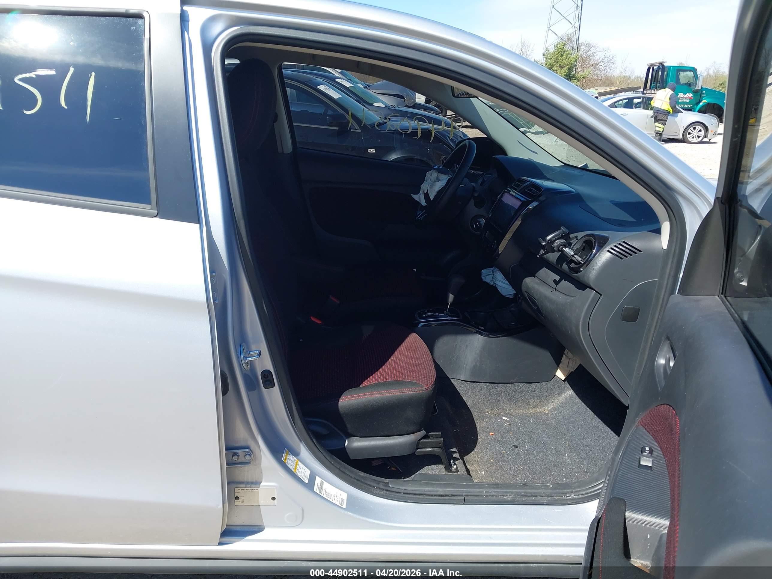 MITSUBISHI MIRAGE image 5