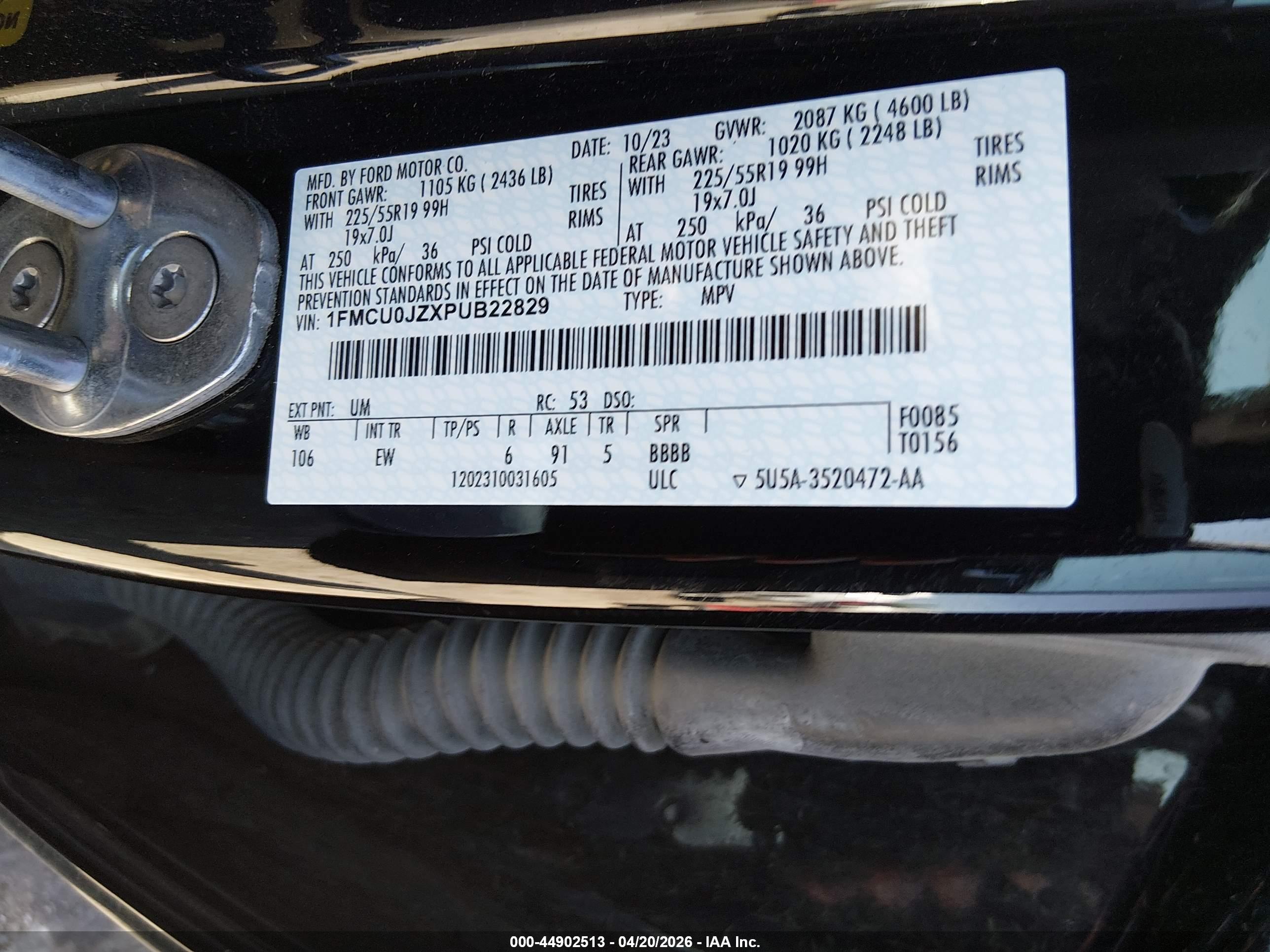 FORD ESCAPE image 9