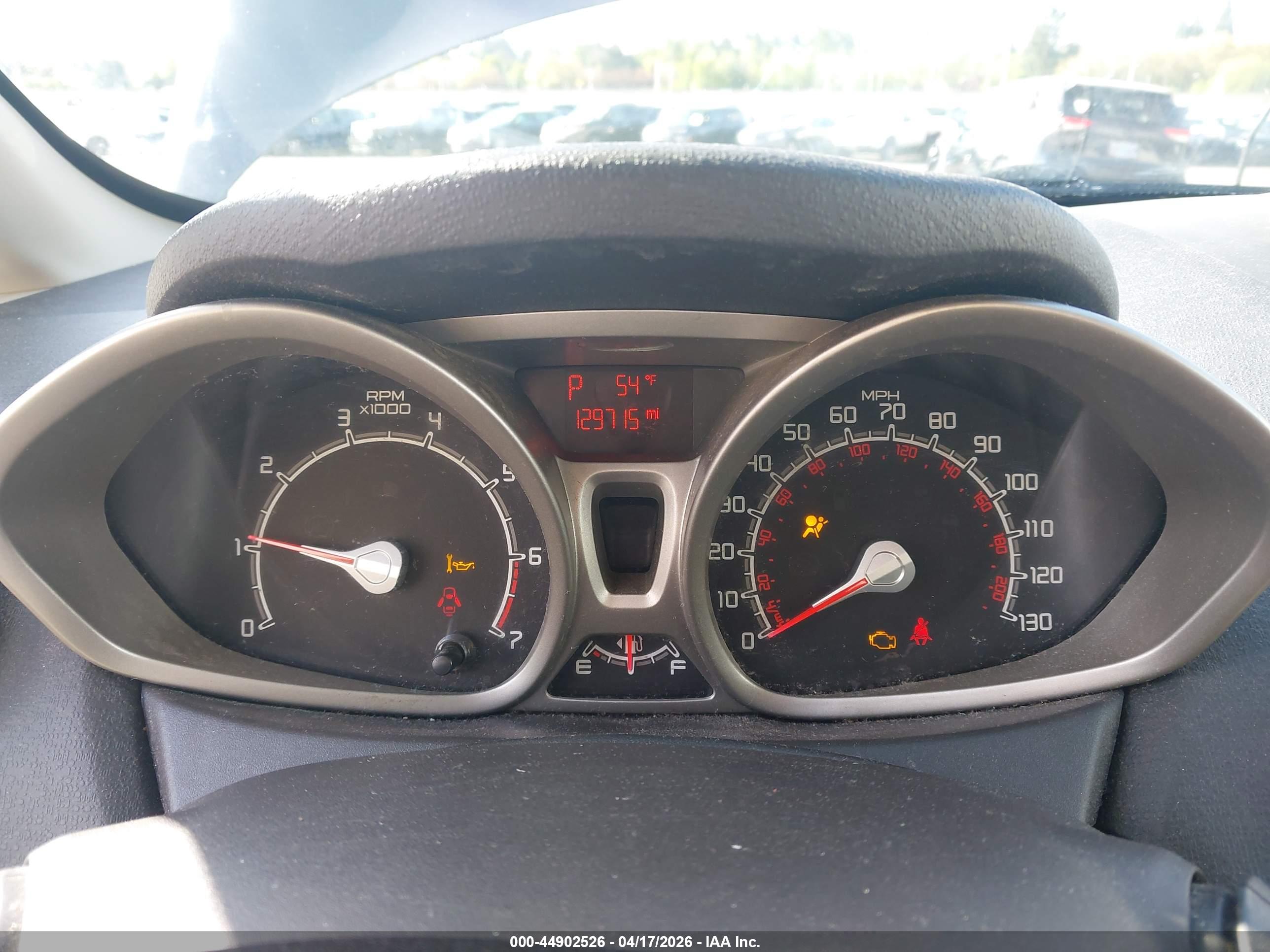 FORD FIESTA image 7