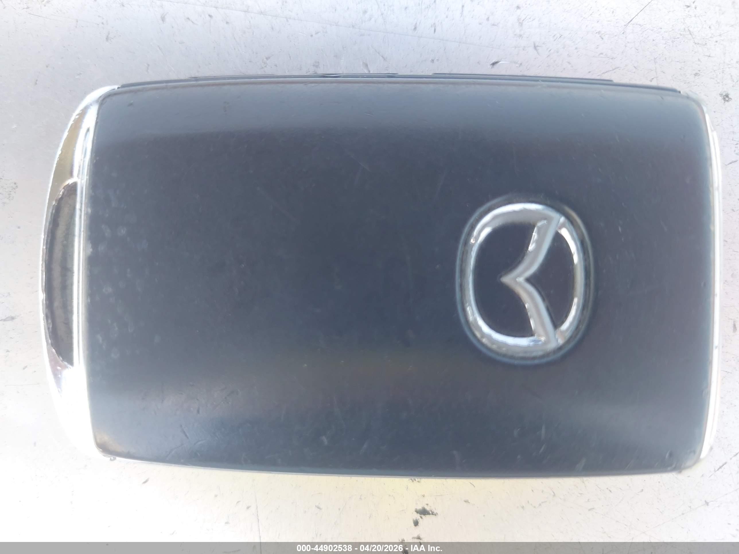 MAZDA MAZDA3 image 11