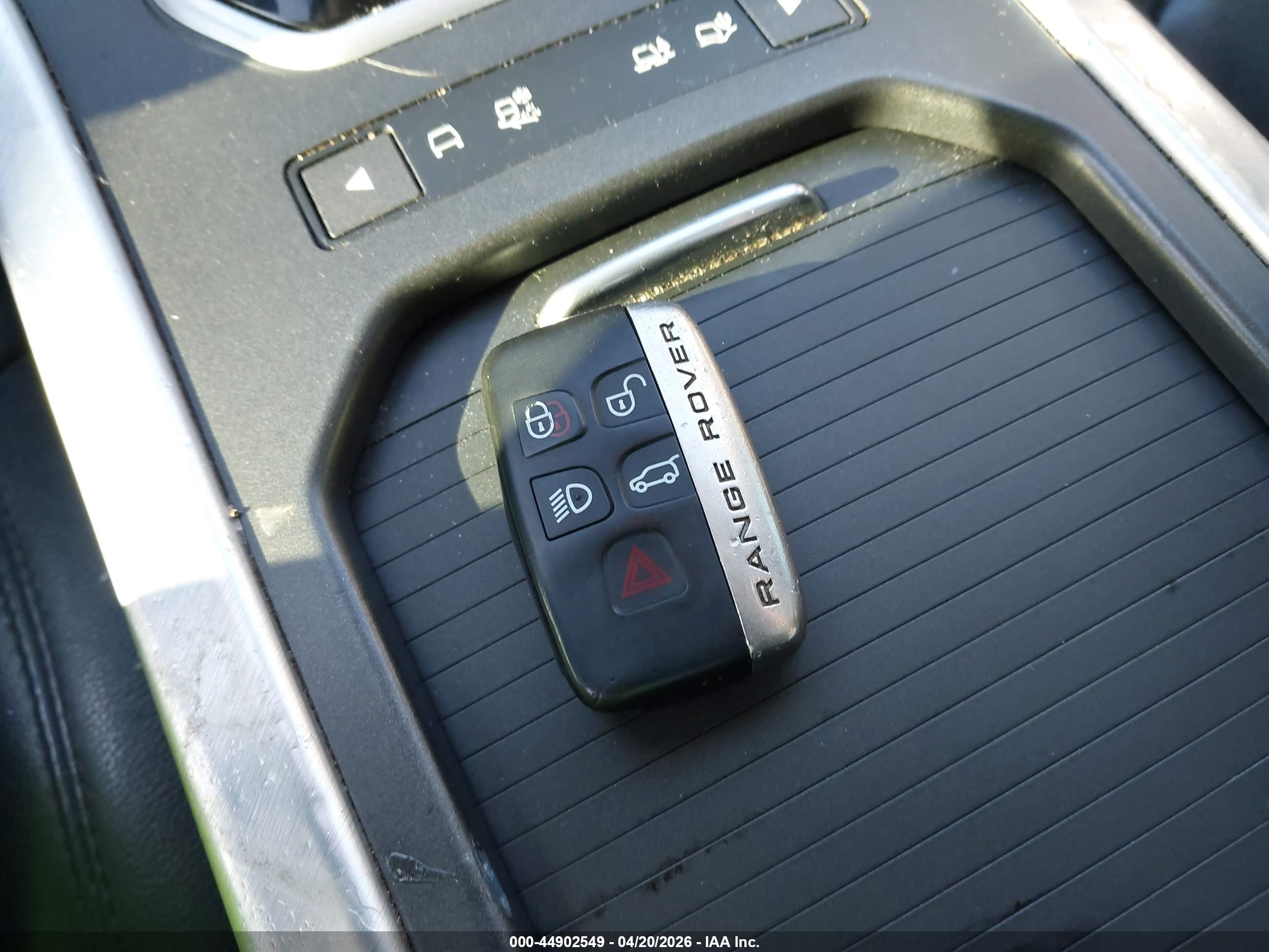 LAND ROVER image 11