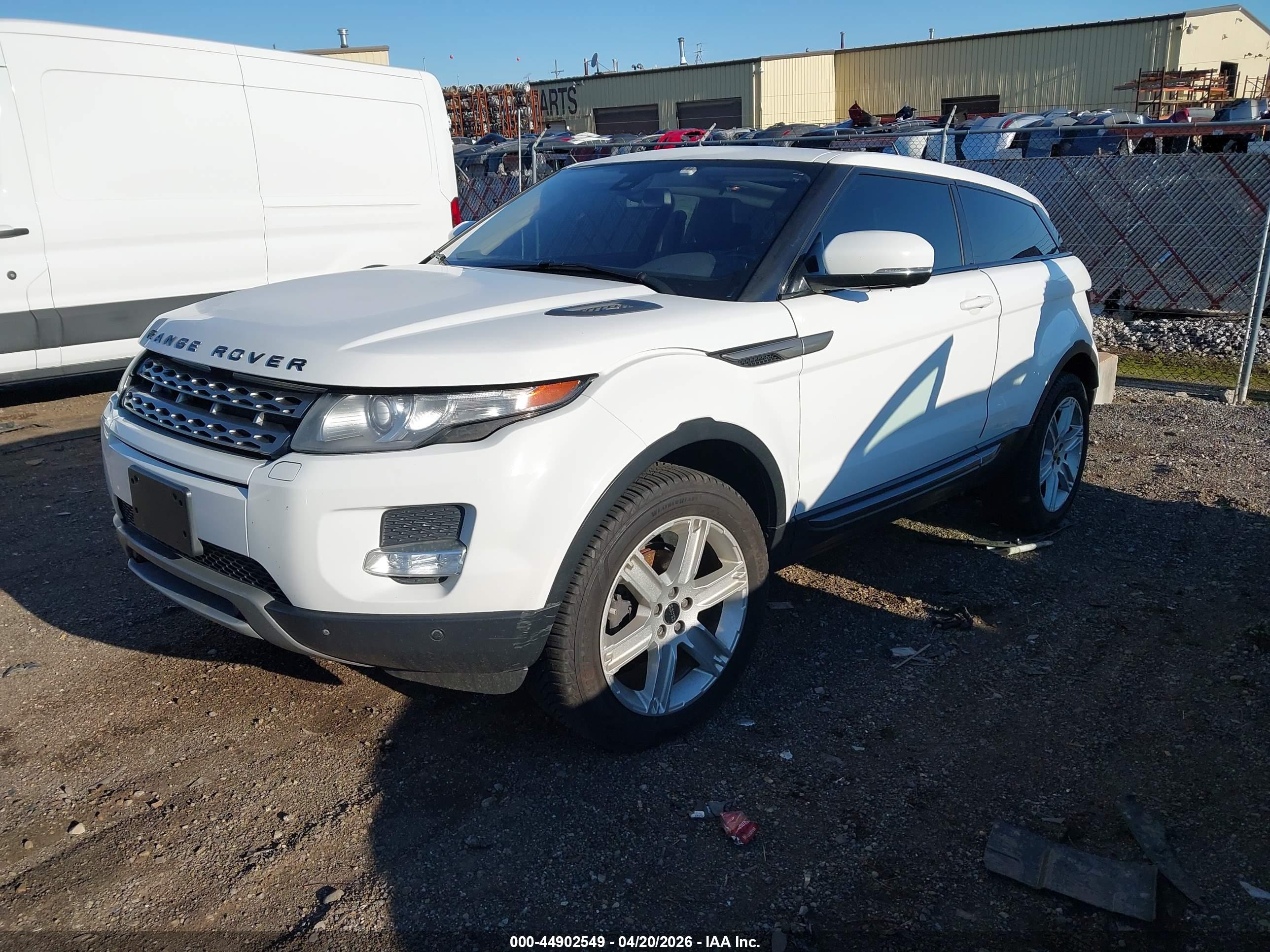 LAND ROVER image 2