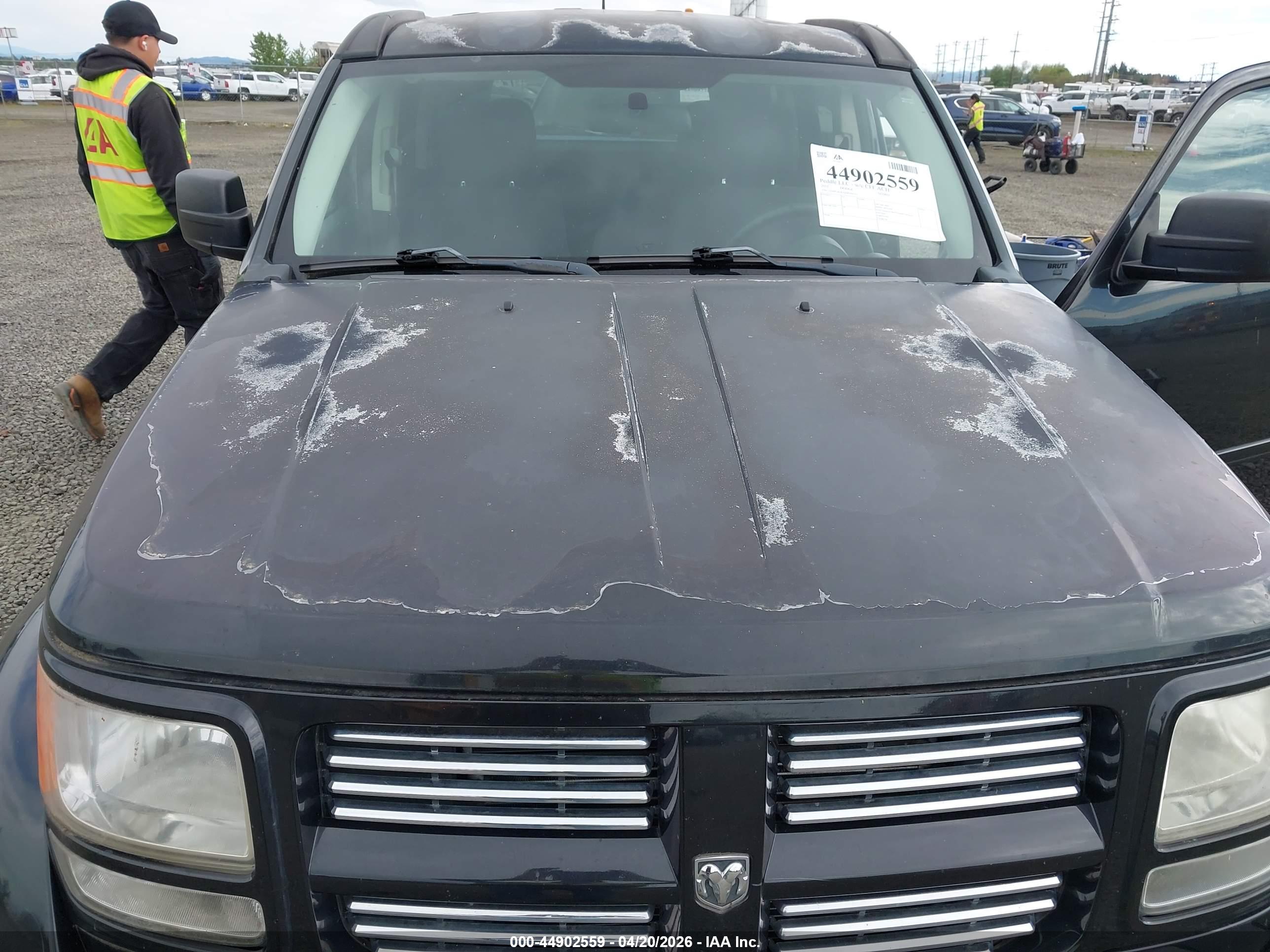 DODGE NITRO image 6