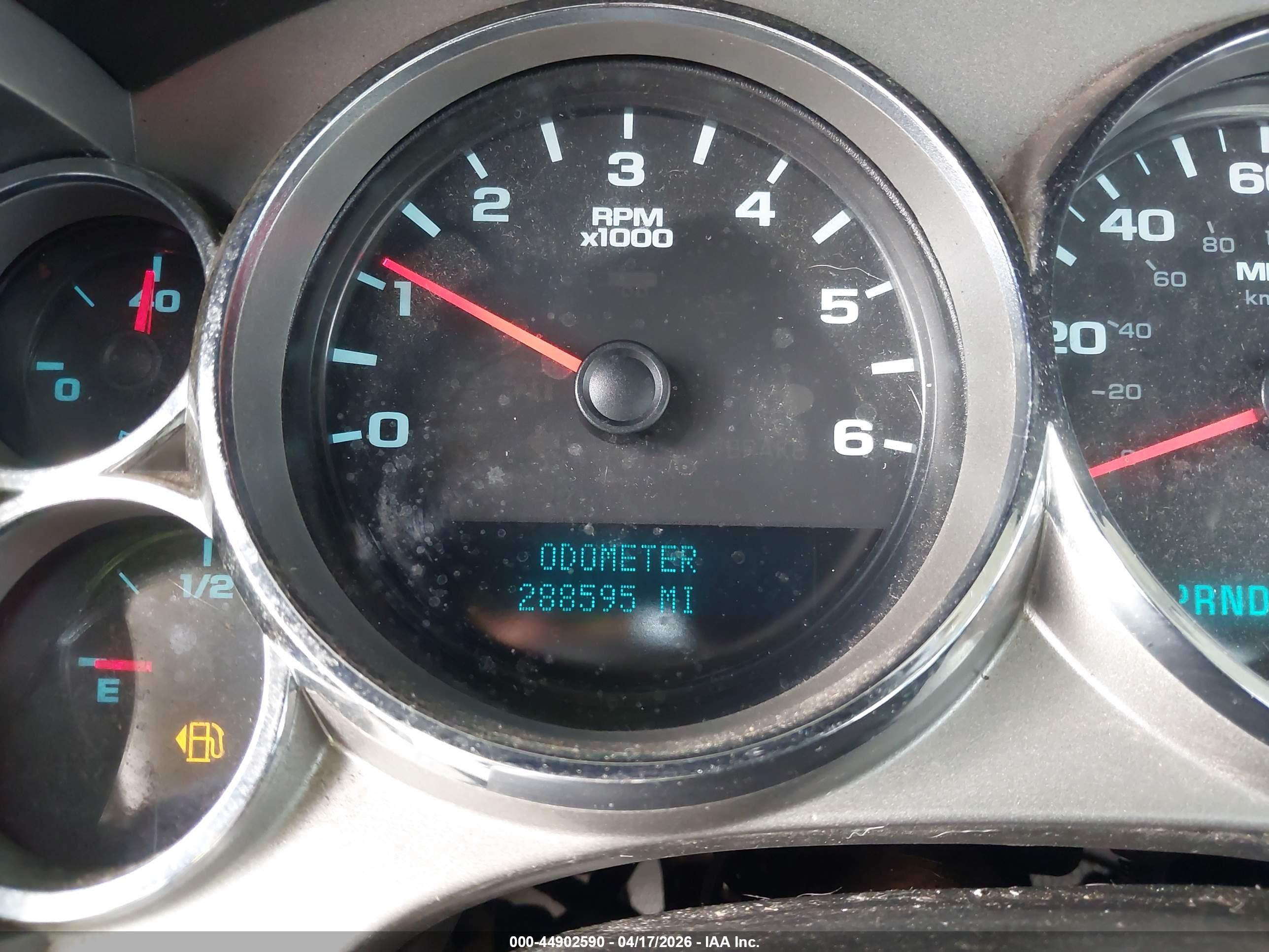CHEVROLET SILVERADO image 7
