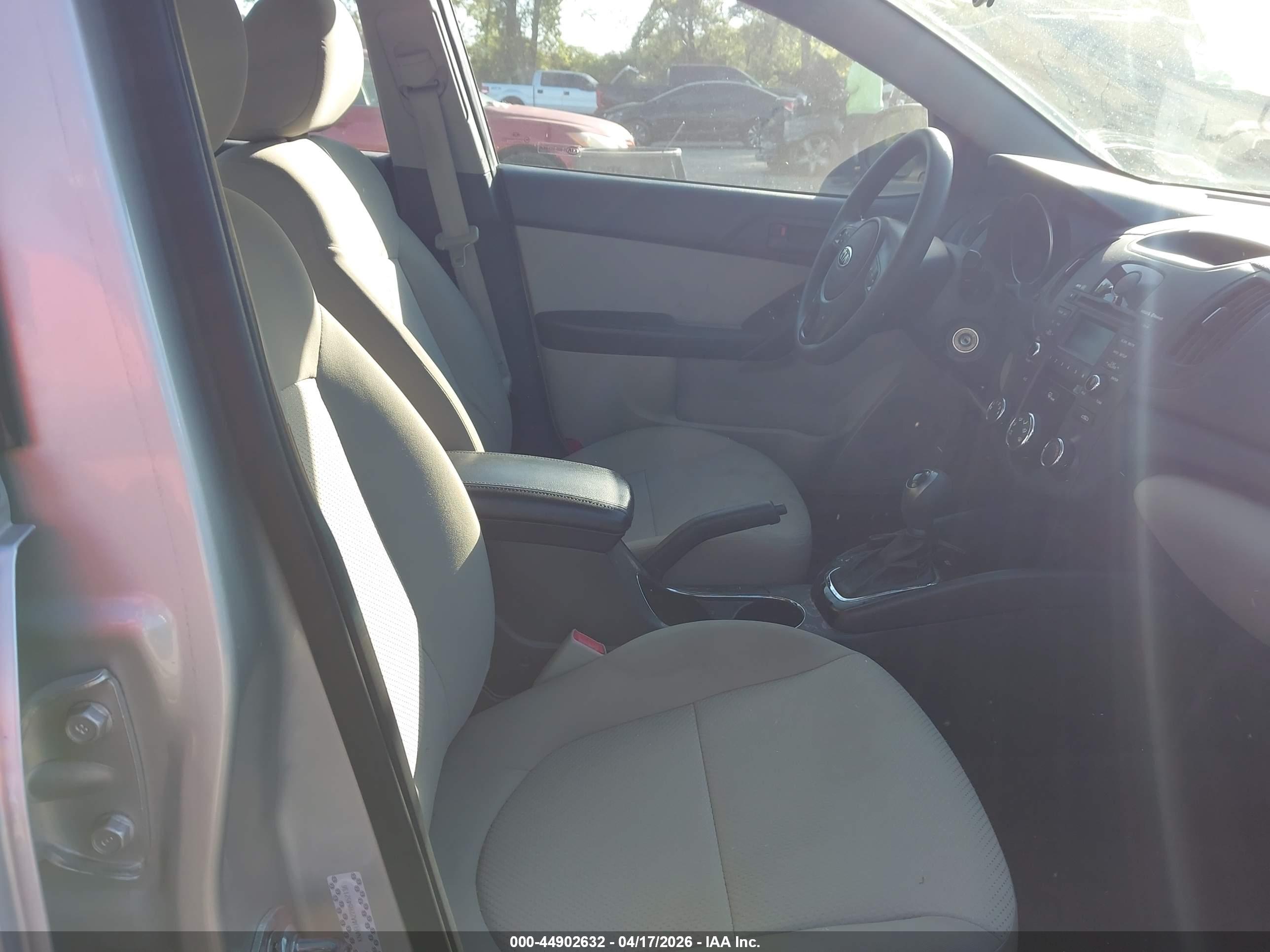 KIA FORTE image 5