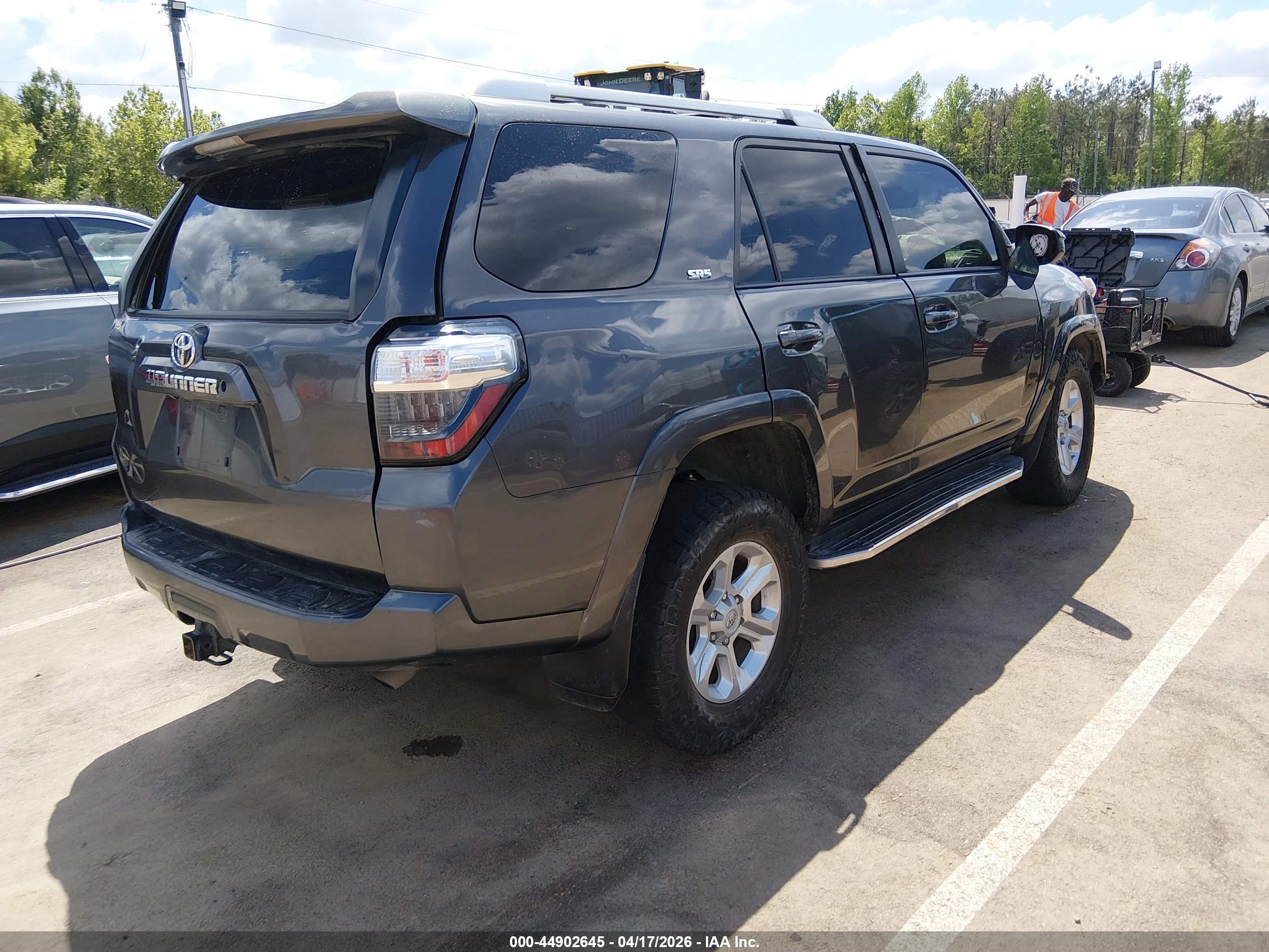 TOYOTA 4RUNNER image 4