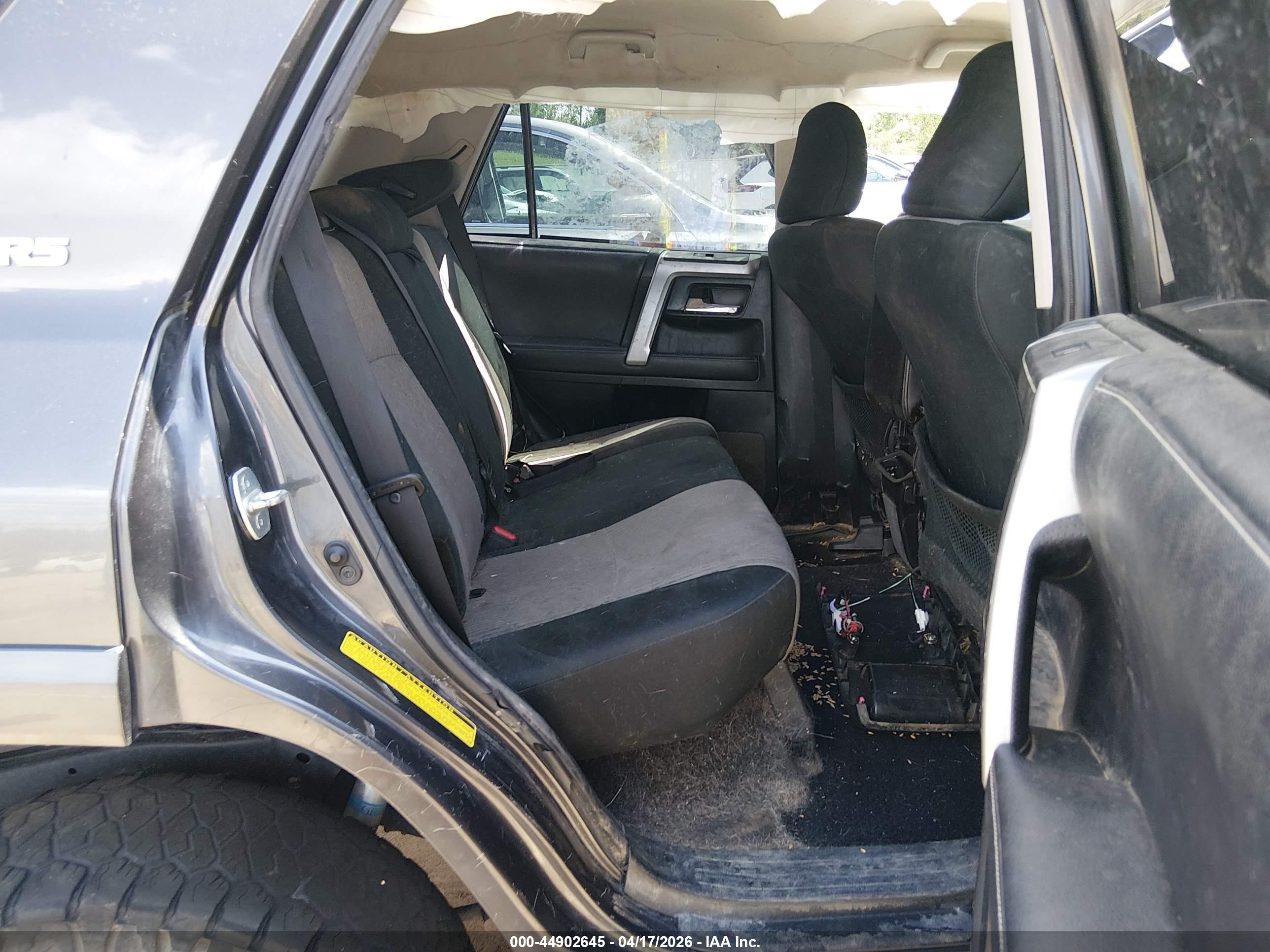 TOYOTA 4RUNNER image 8