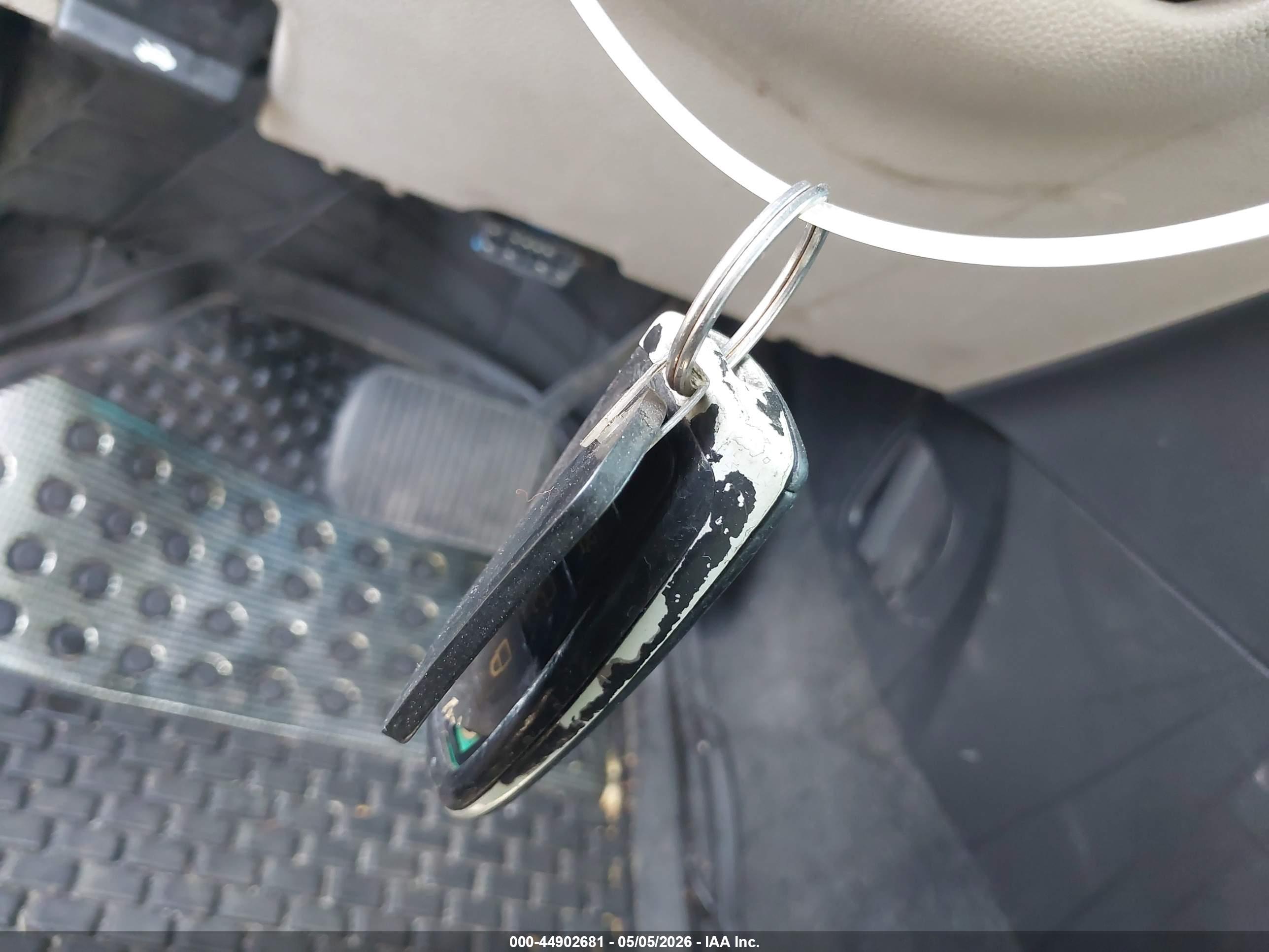 FORD EXPLORER image 11