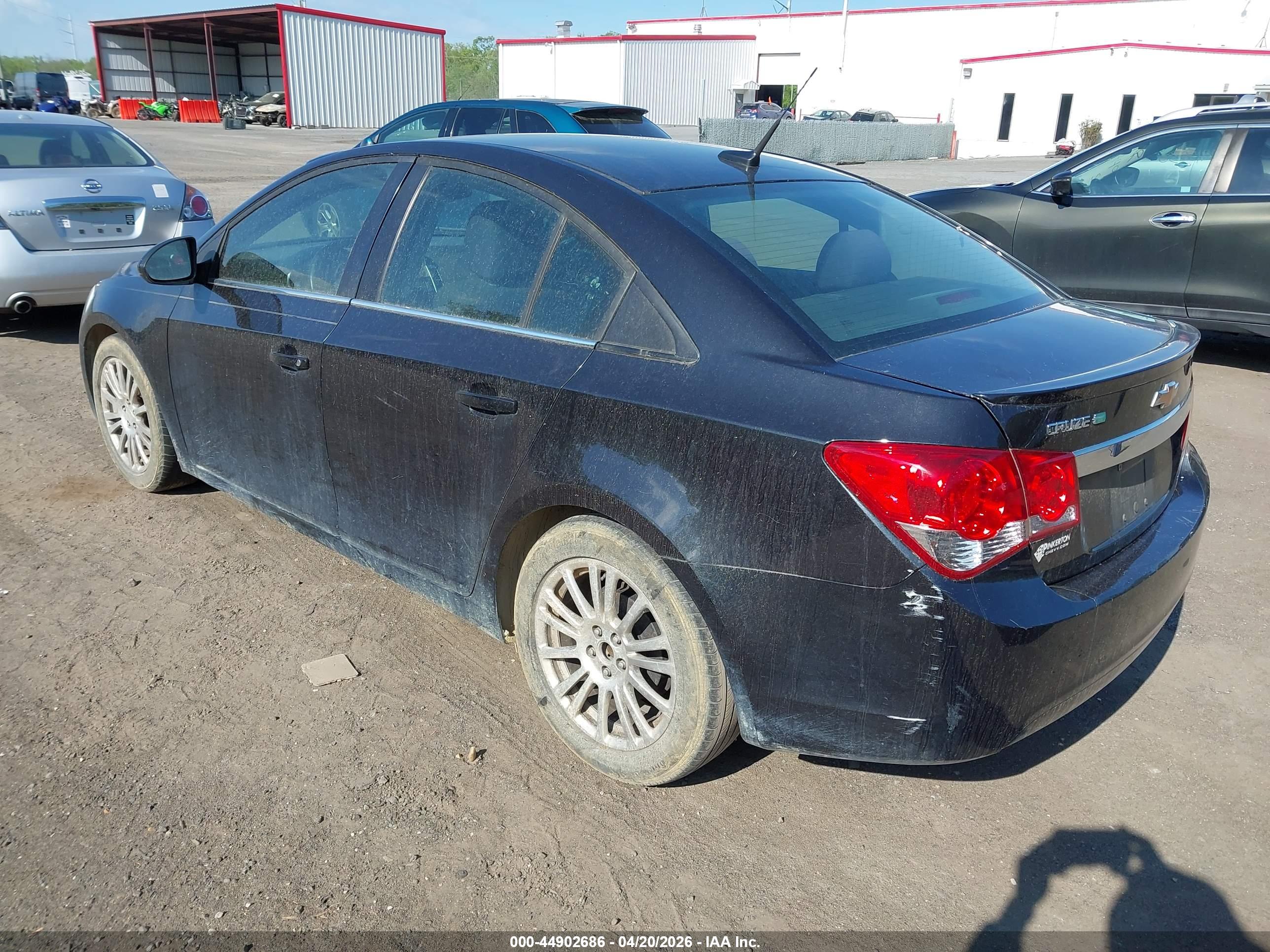 CHEVROLET CRUZE image 3