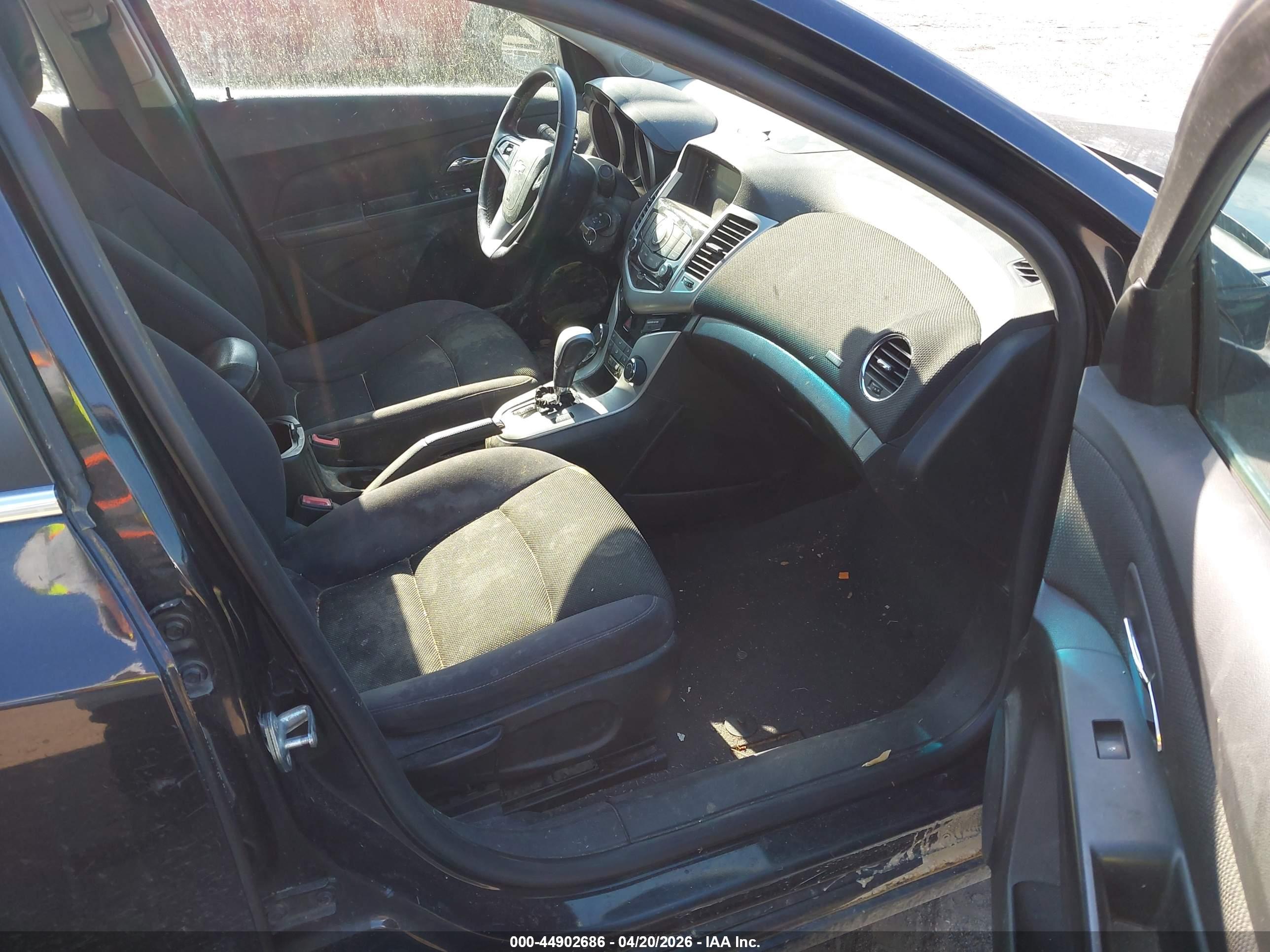 CHEVROLET CRUZE image 5