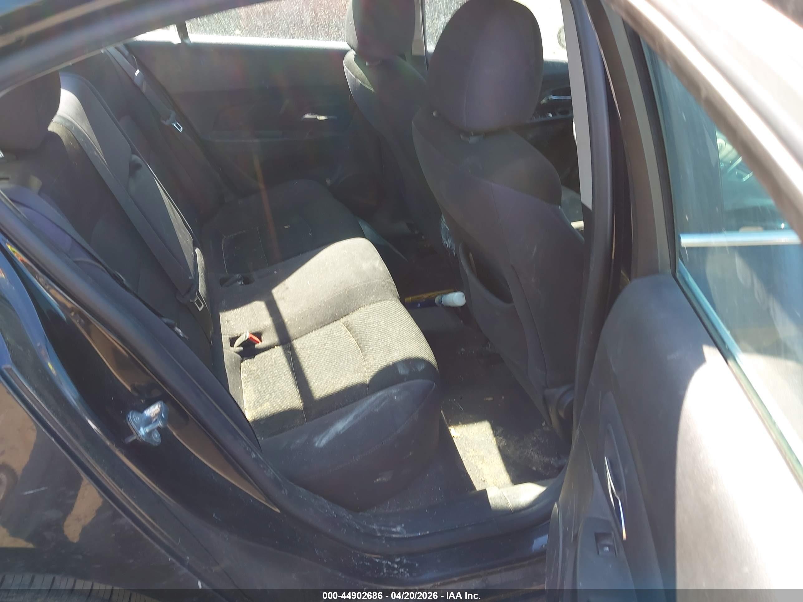 CHEVROLET CRUZE image 8