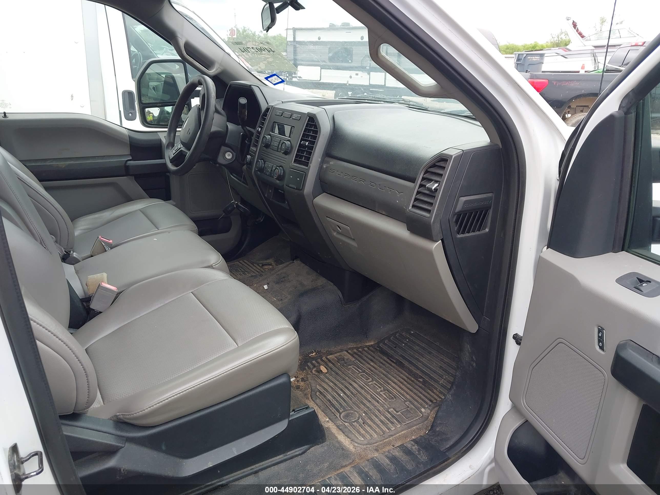 FORD F-250 image 5