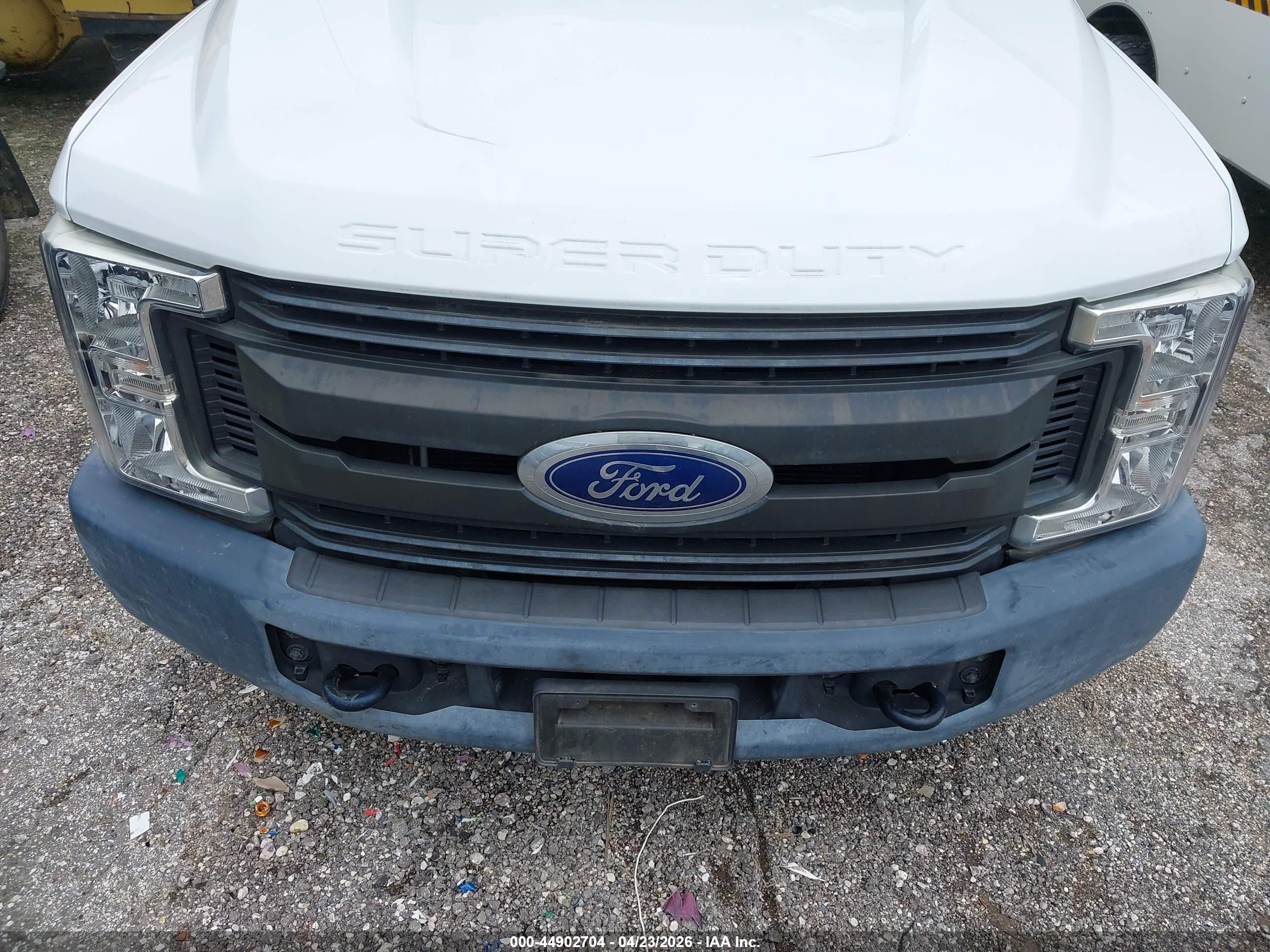 FORD F-250 image 6