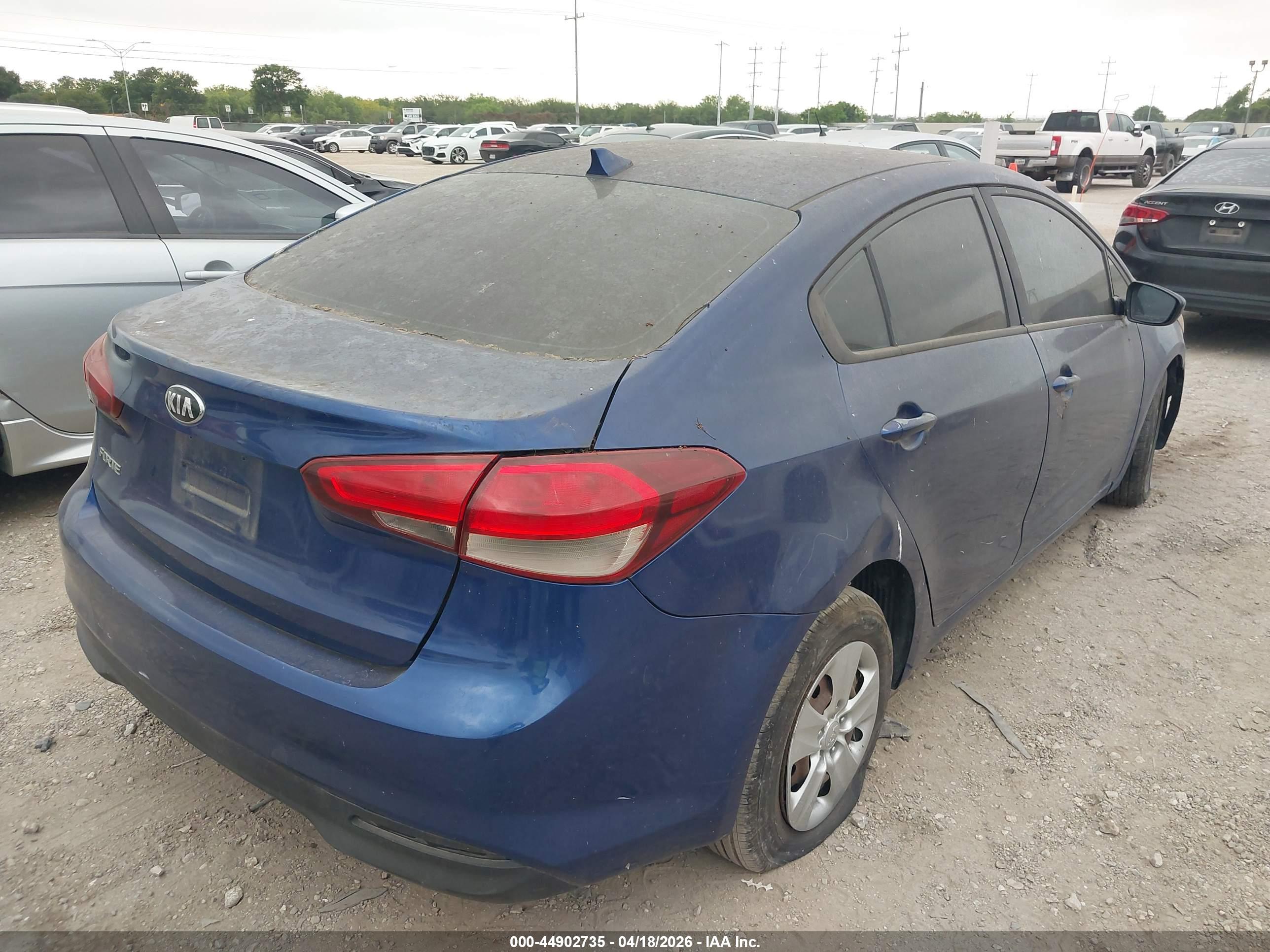 KIA FORTE image 4