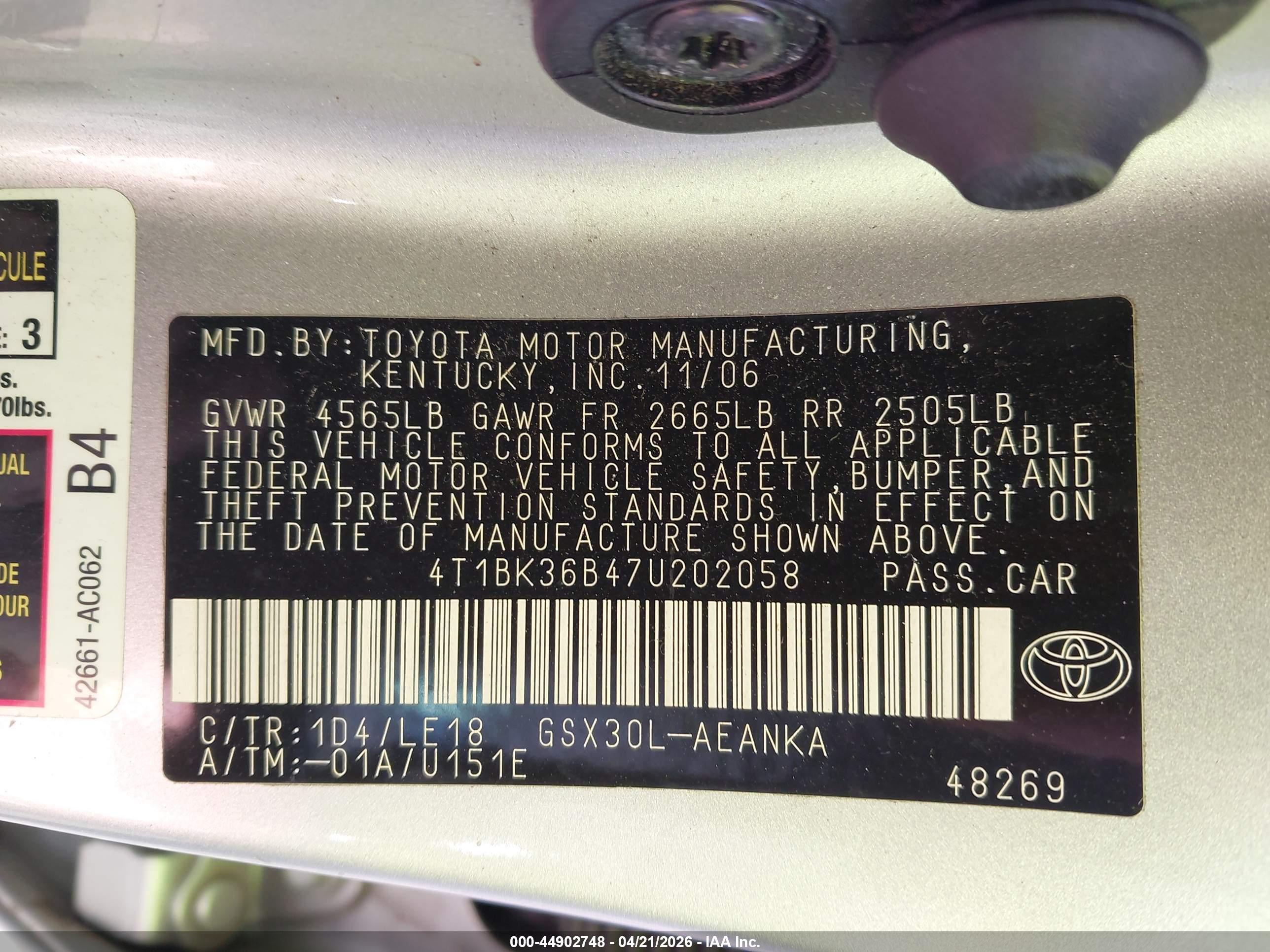 TOYOTA AVALON image 9