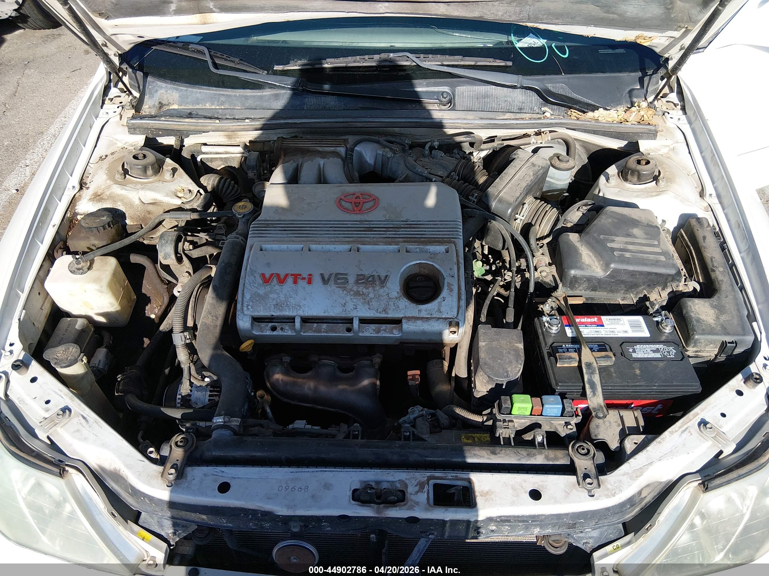 TOYOTA AVALON image 10