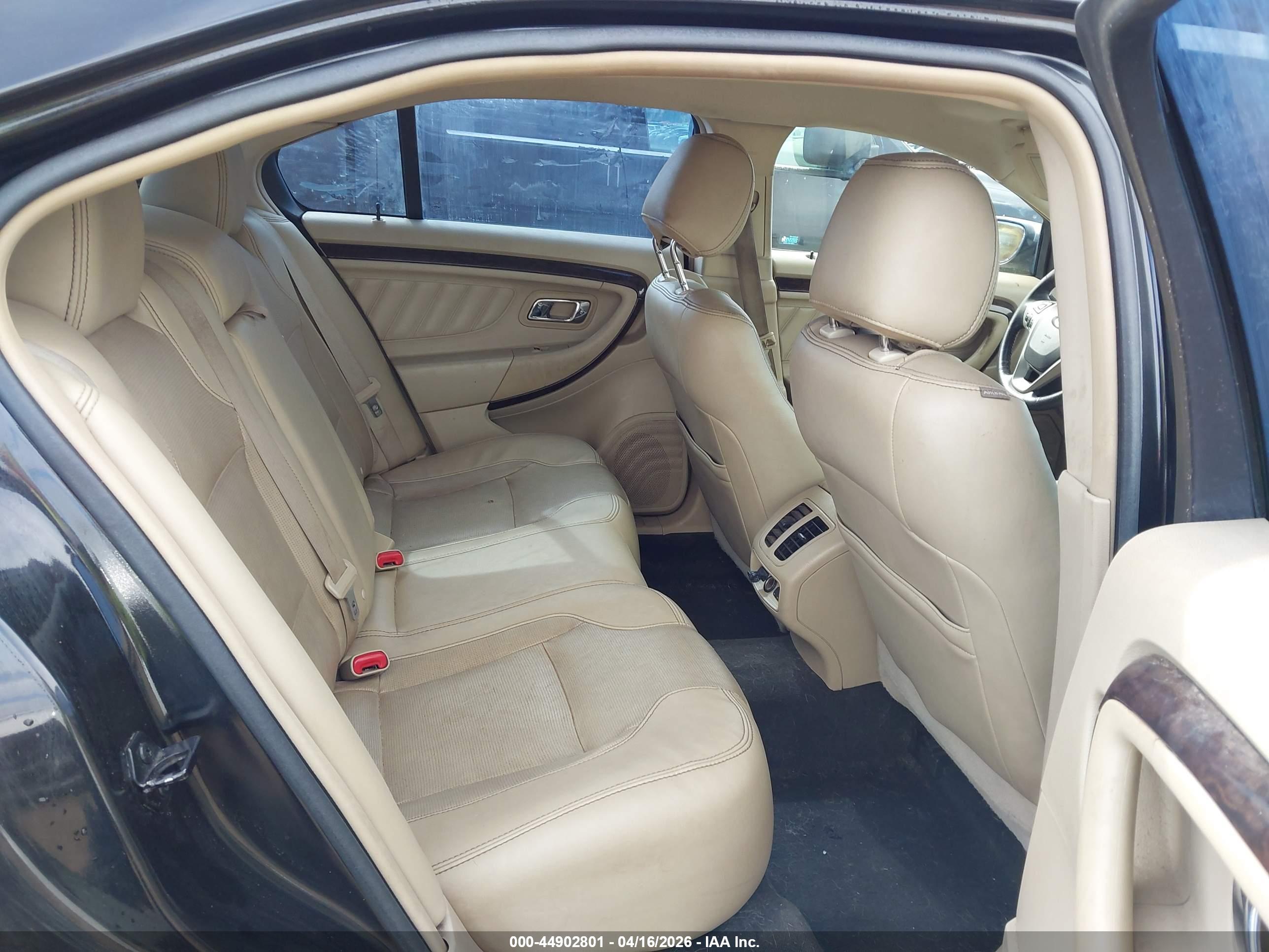 FORD TAURUS image 8