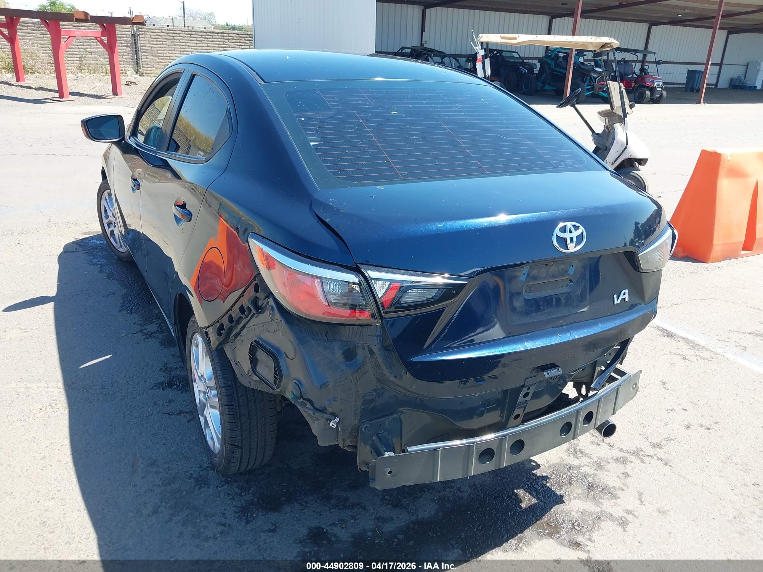 TOYOTA YARIS image 3