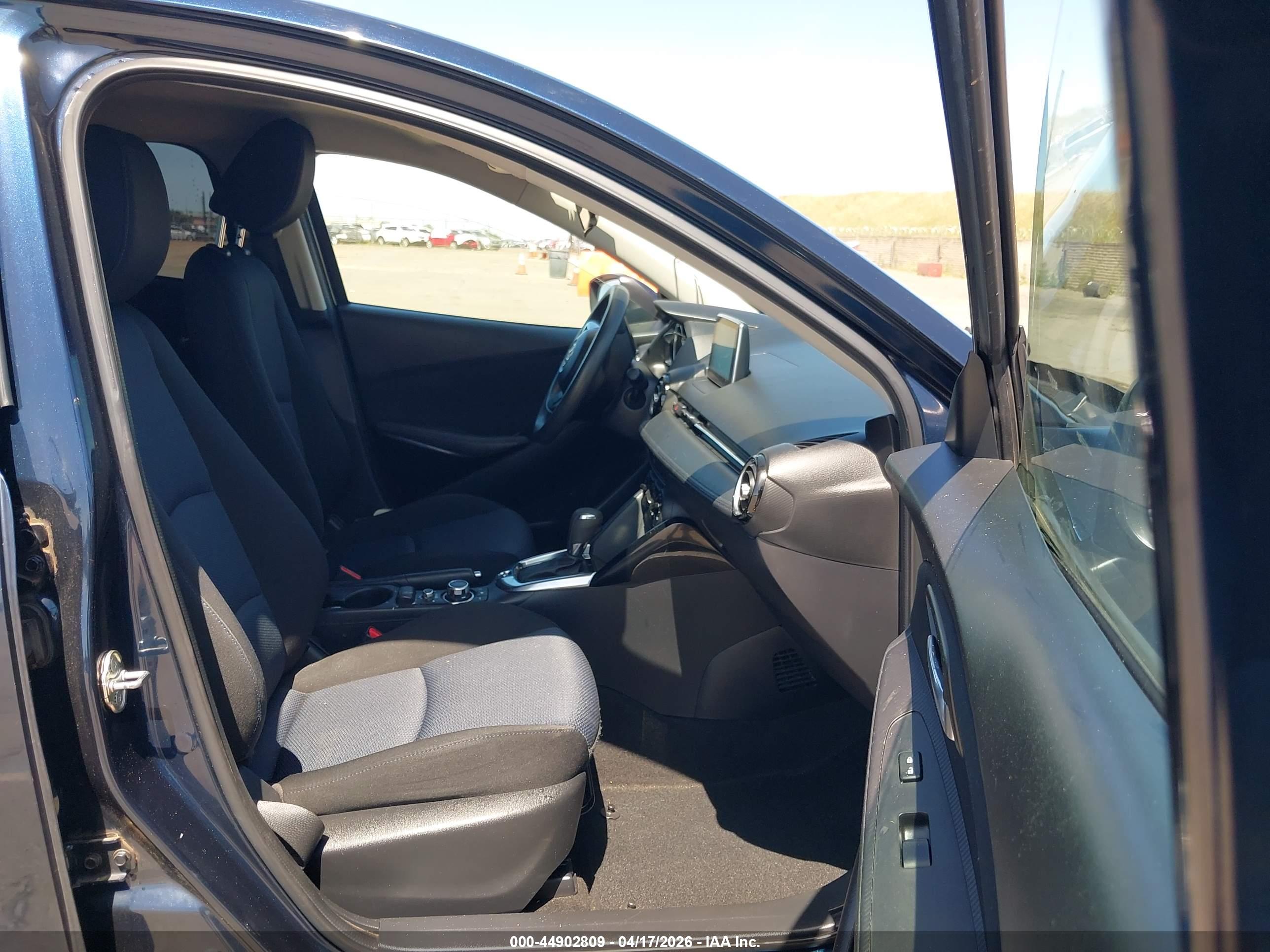 TOYOTA YARIS image 5