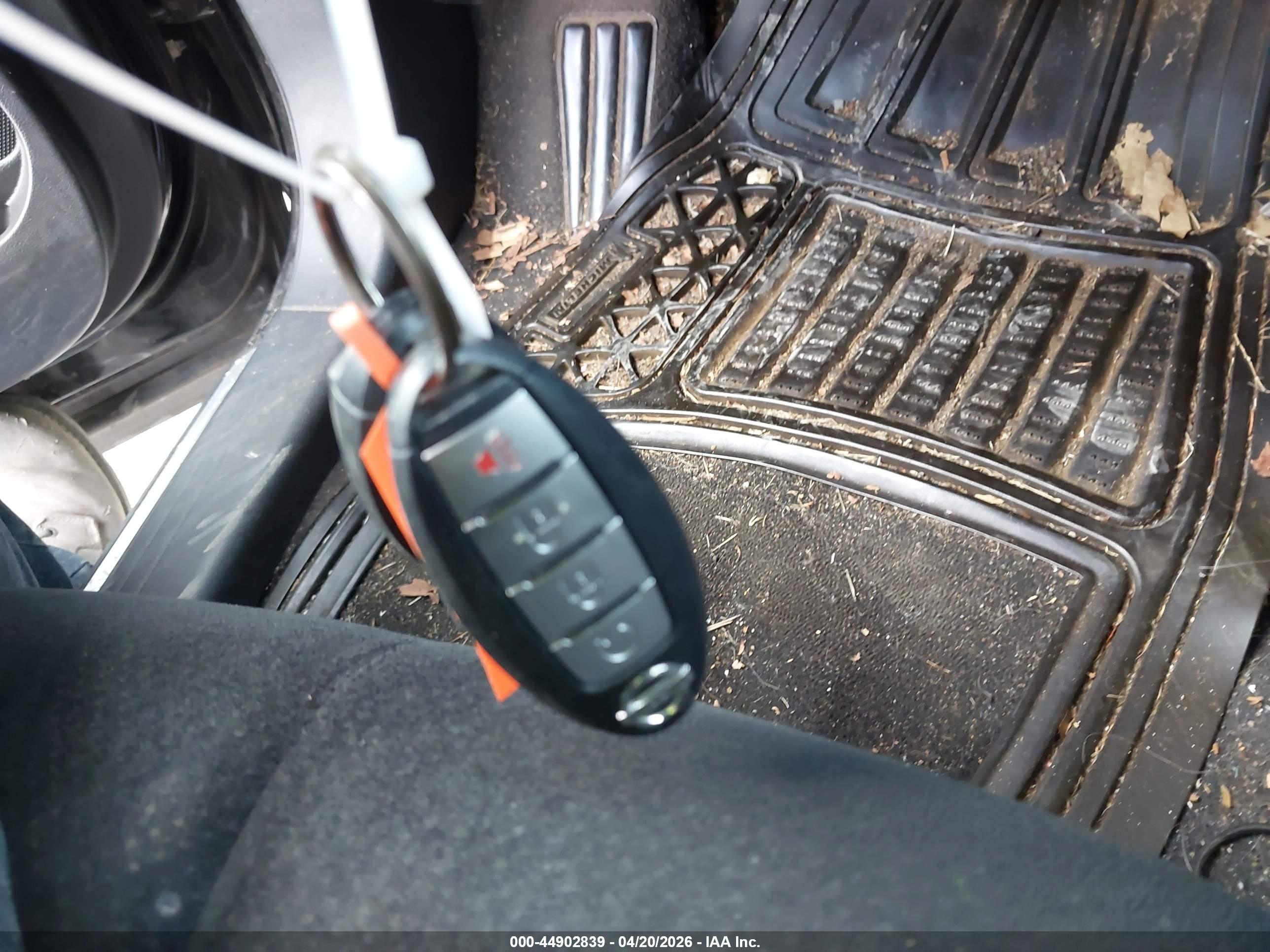 NISSAN MURANO image 11