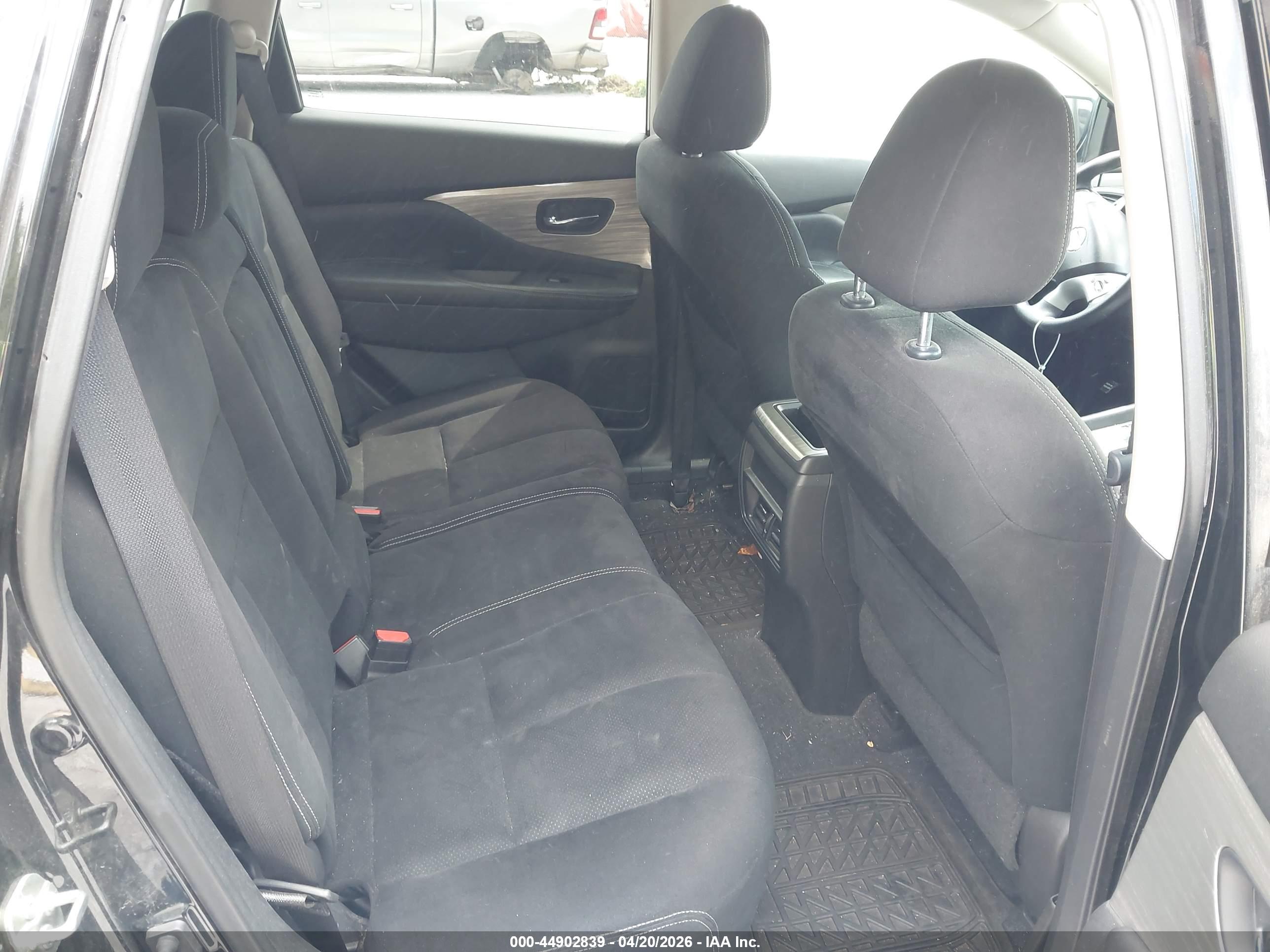 NISSAN MURANO image 8