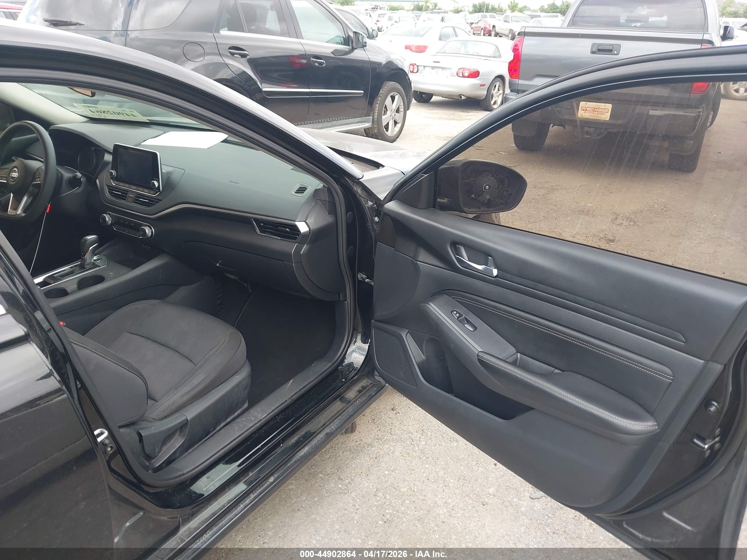 NISSAN ALTIMA image 5