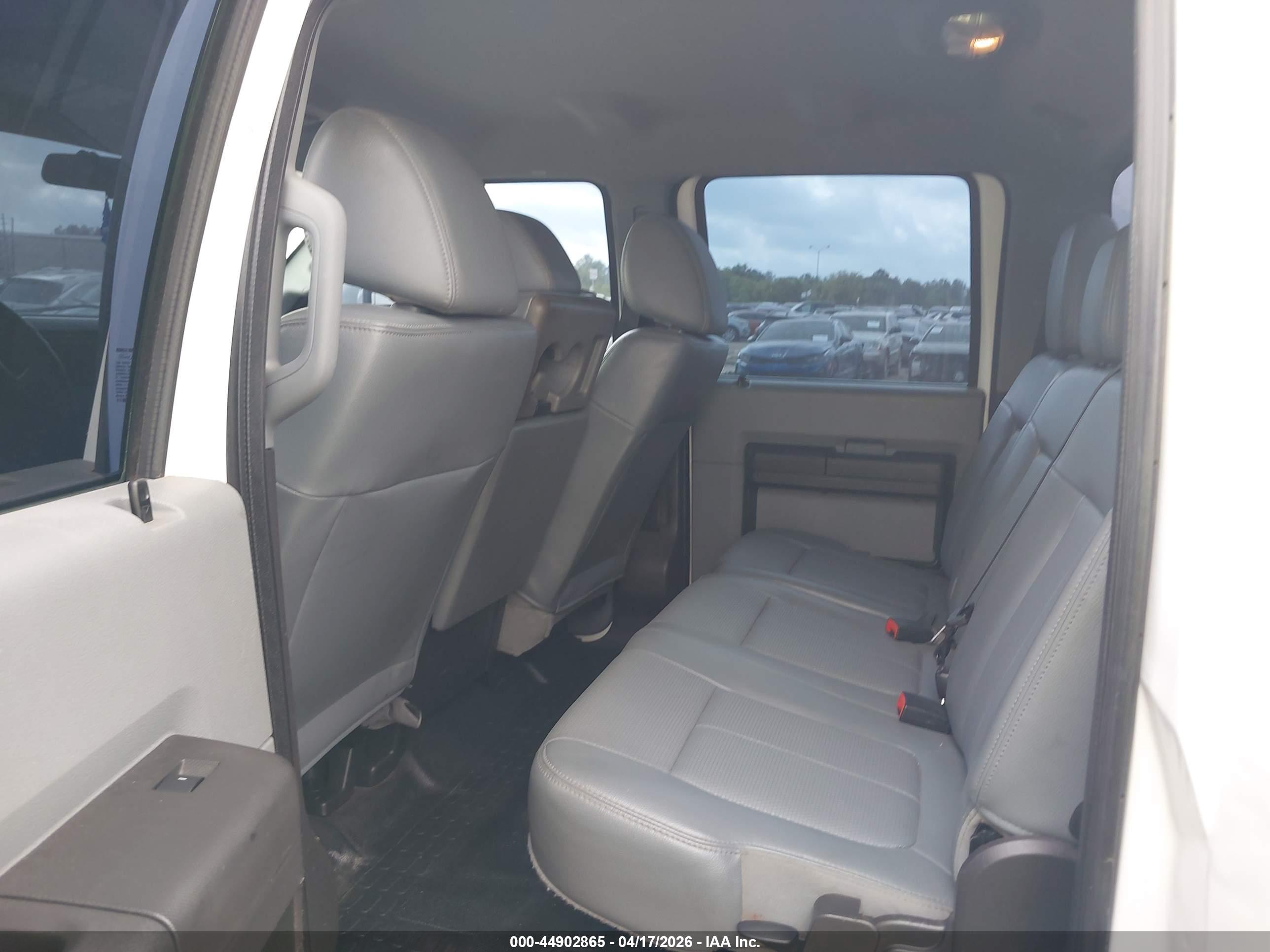 FORD F-350 image 8