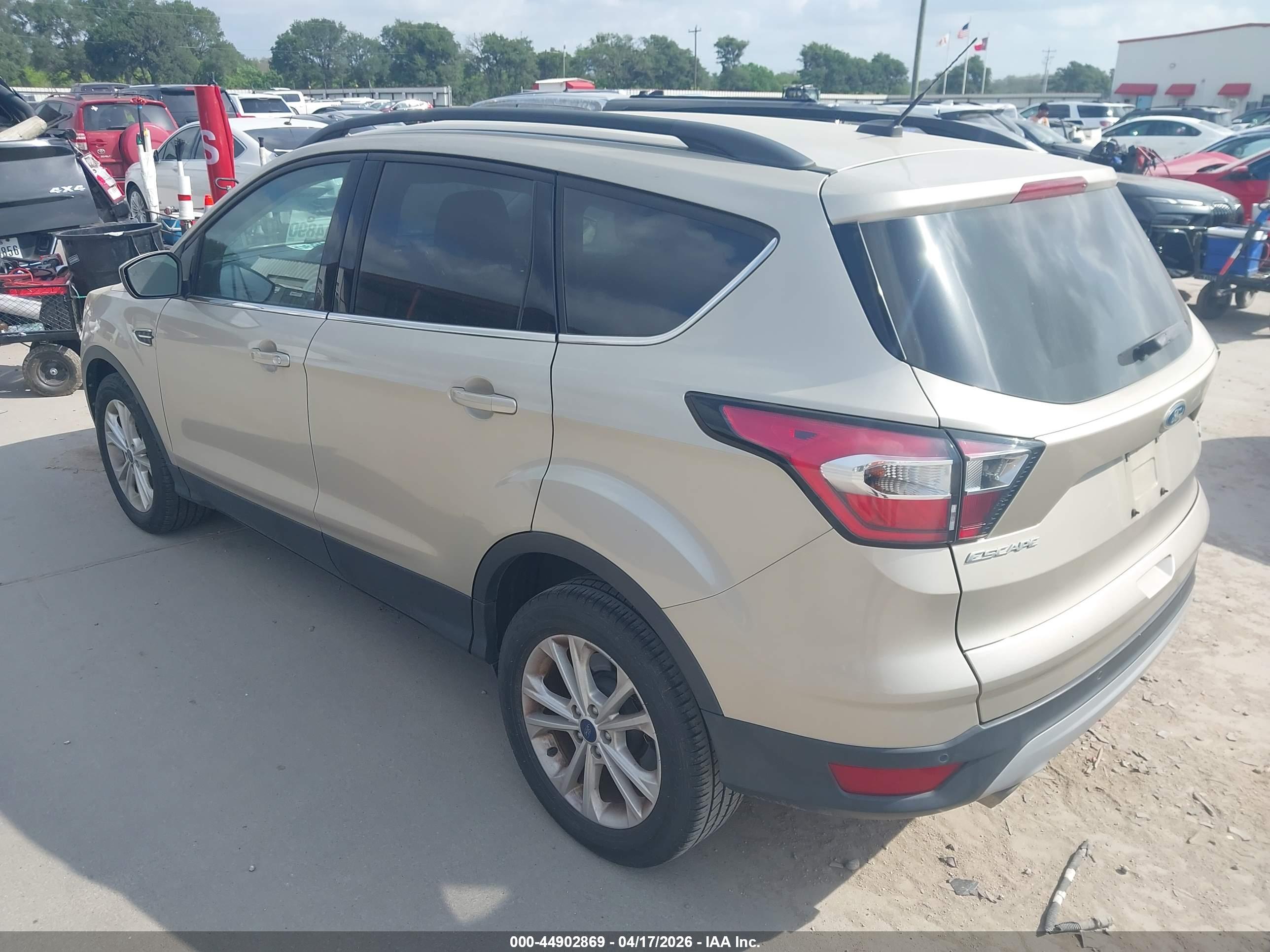 FORD ESCAPE image 3
