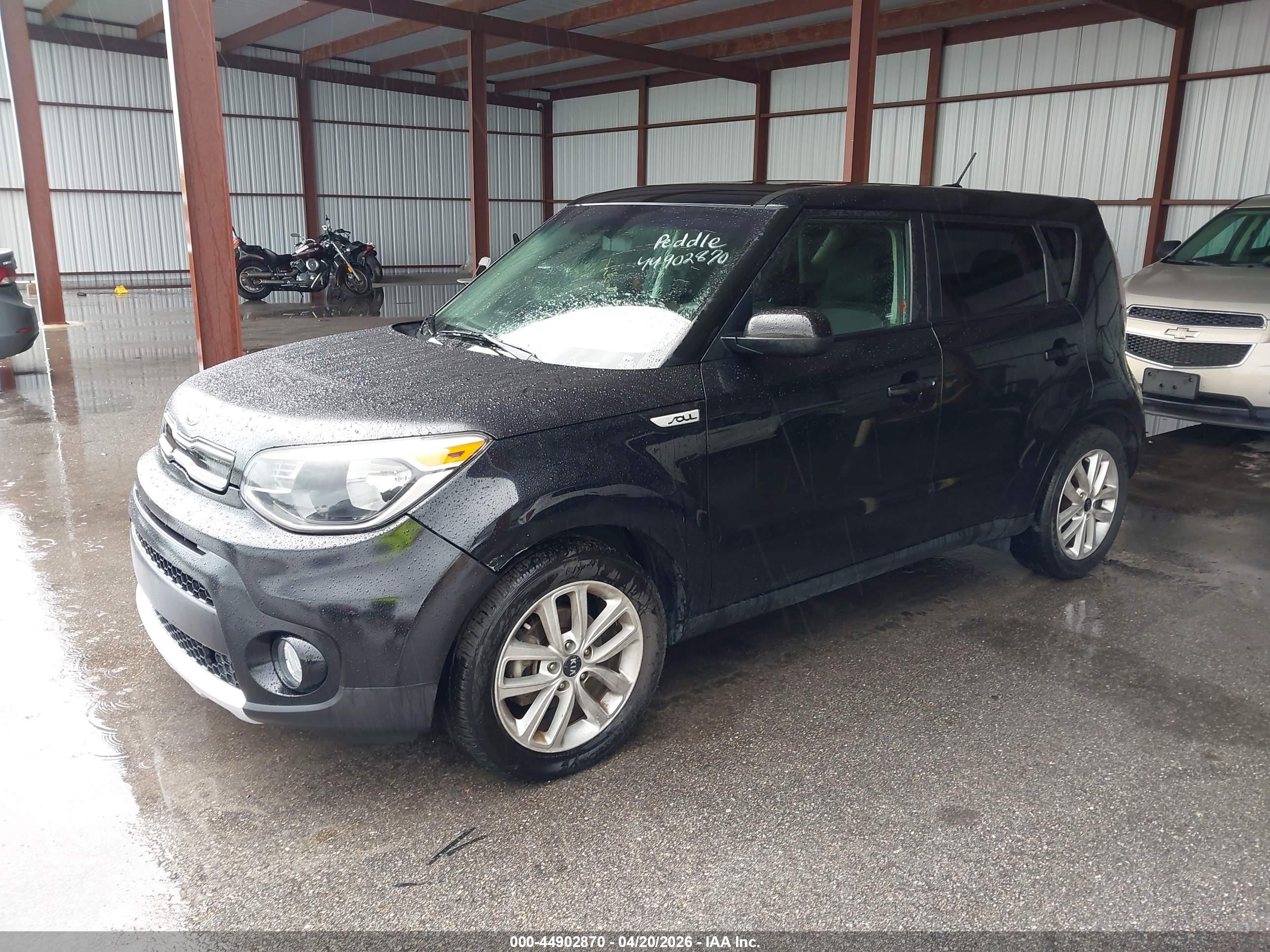 KIA SOUL image 2