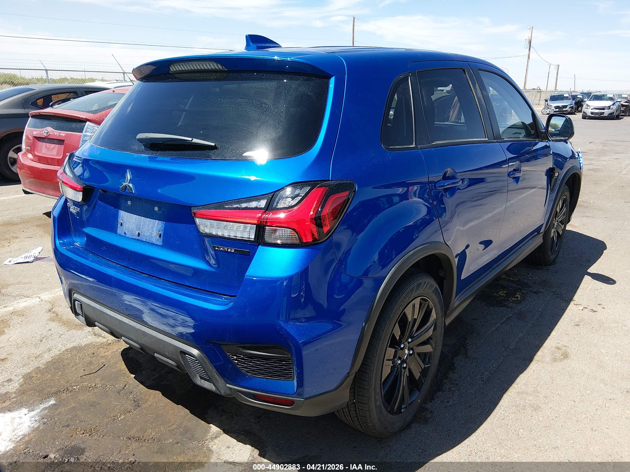 MITSUBISHI OUTLANDER image 4