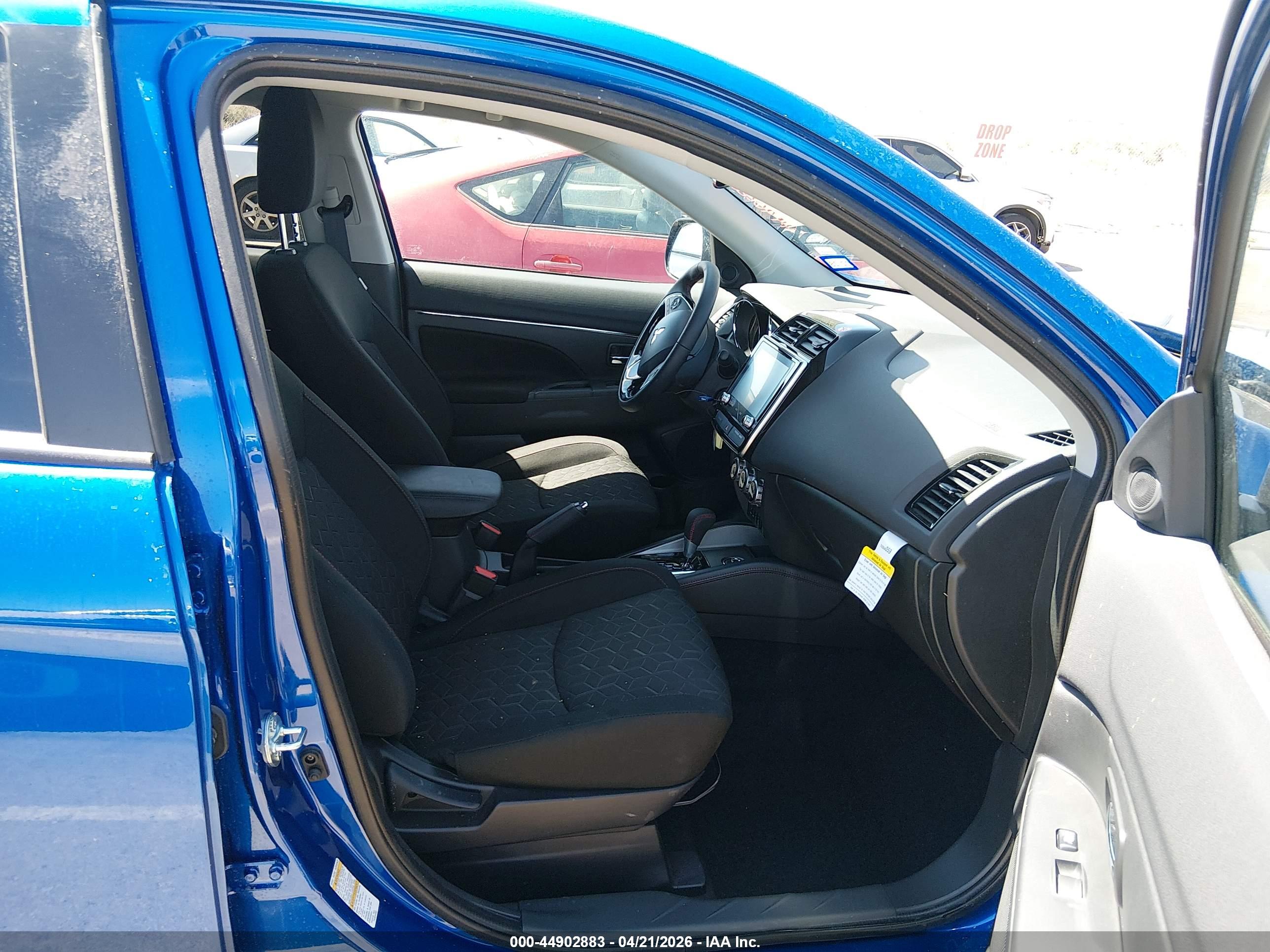MITSUBISHI OUTLANDER image 5