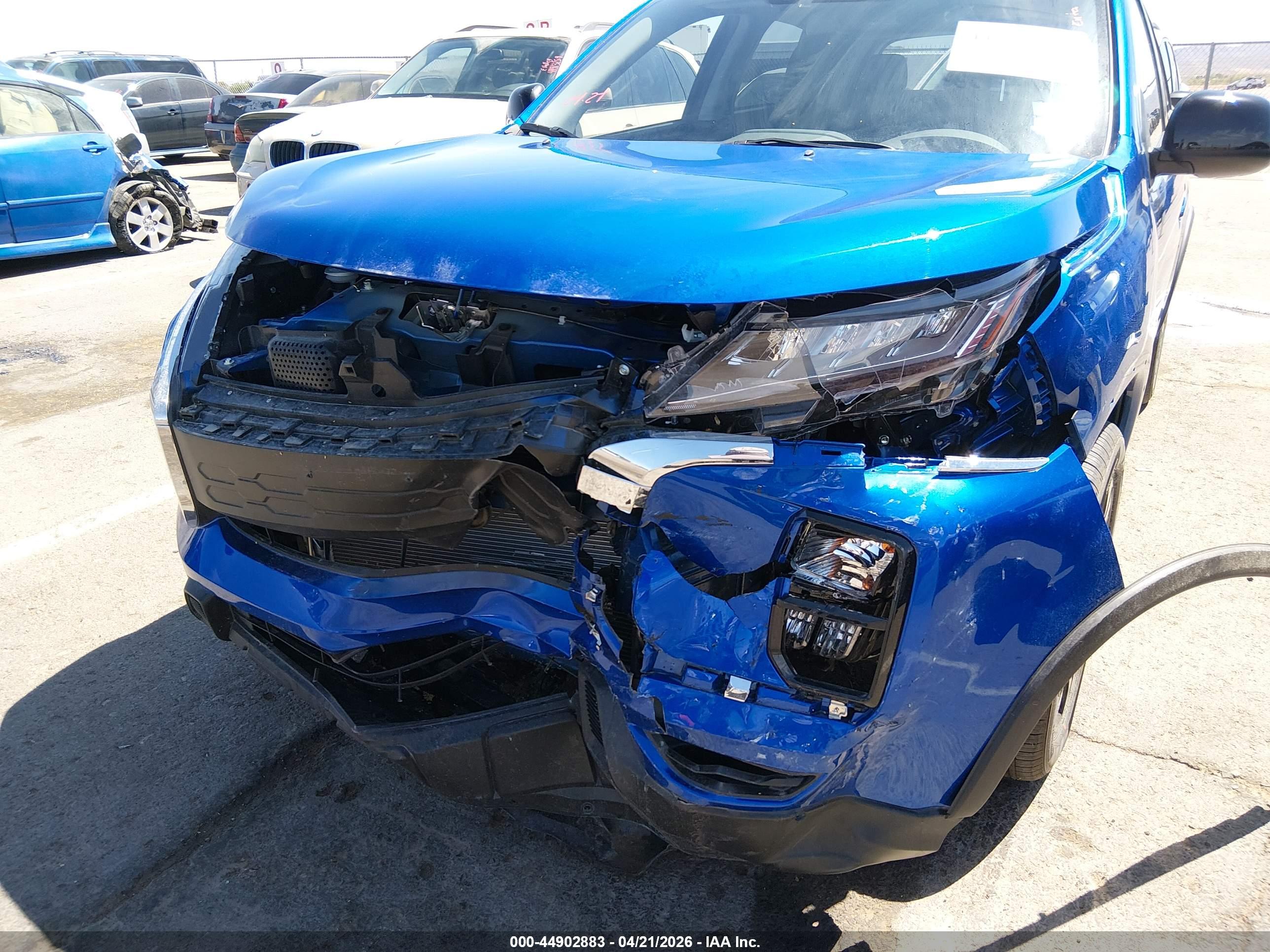 MITSUBISHI OUTLANDER image 6