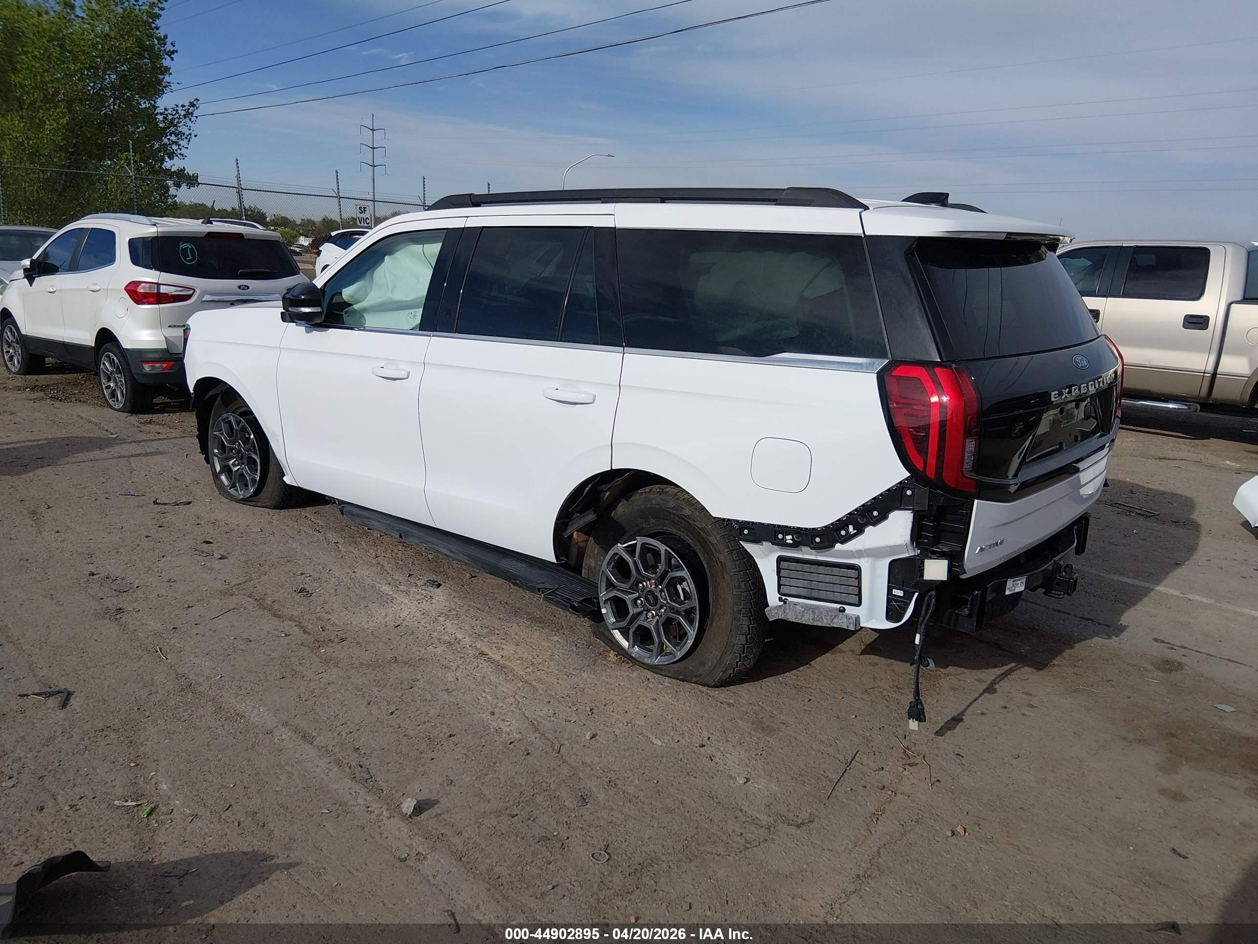 FORD EXPEDITION image 3