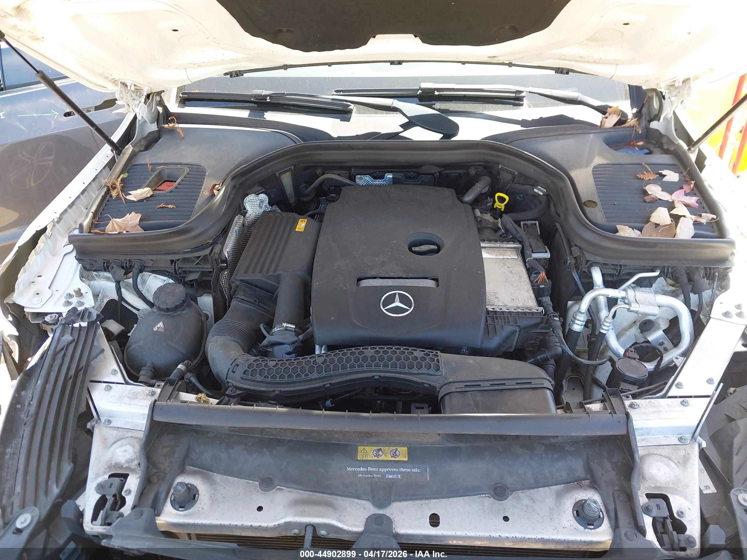 MERCEDES-BENZ GLC image 10