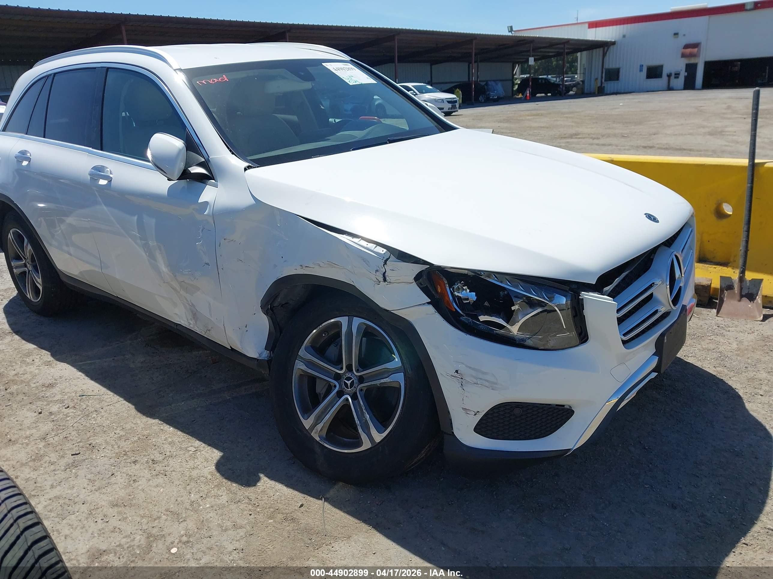 MERCEDES-BENZ GLC image 6