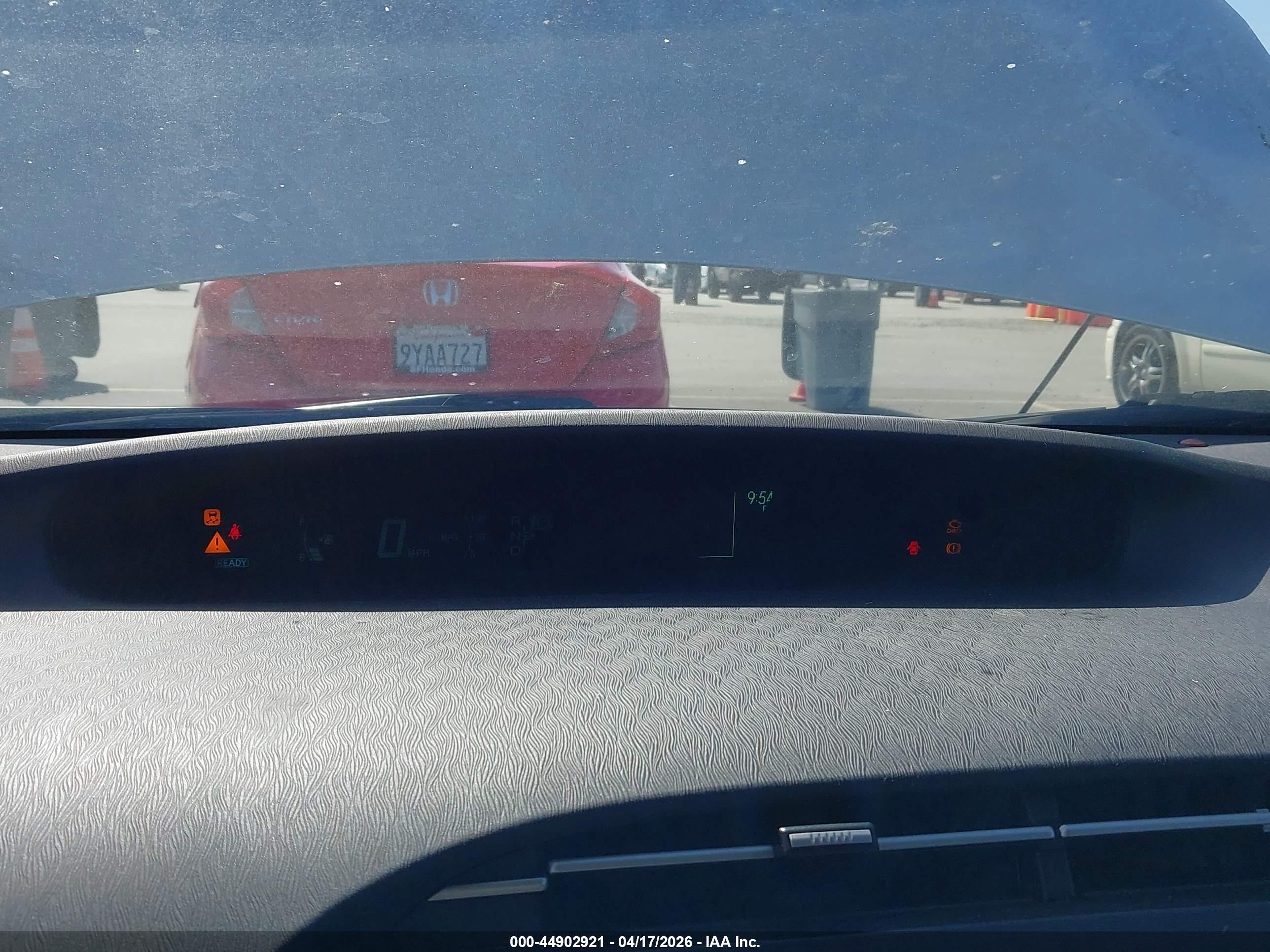 TOYOTA PRIUS image 7