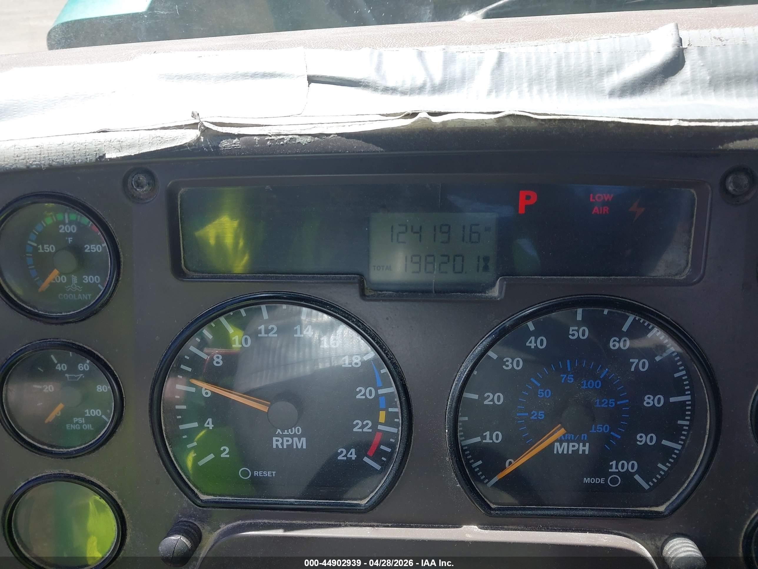 MACK 700 image 6