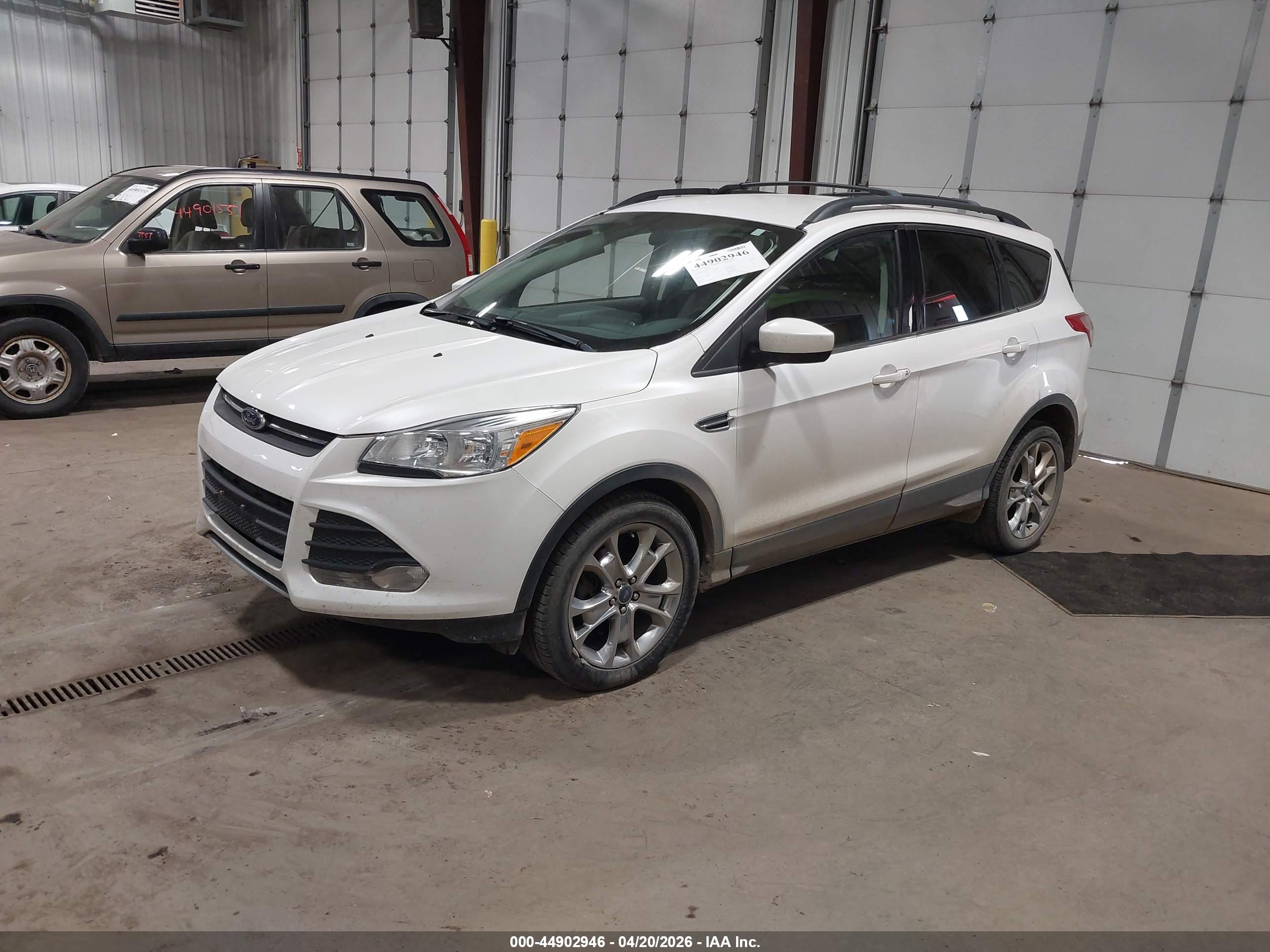 FORD ESCAPE image 2