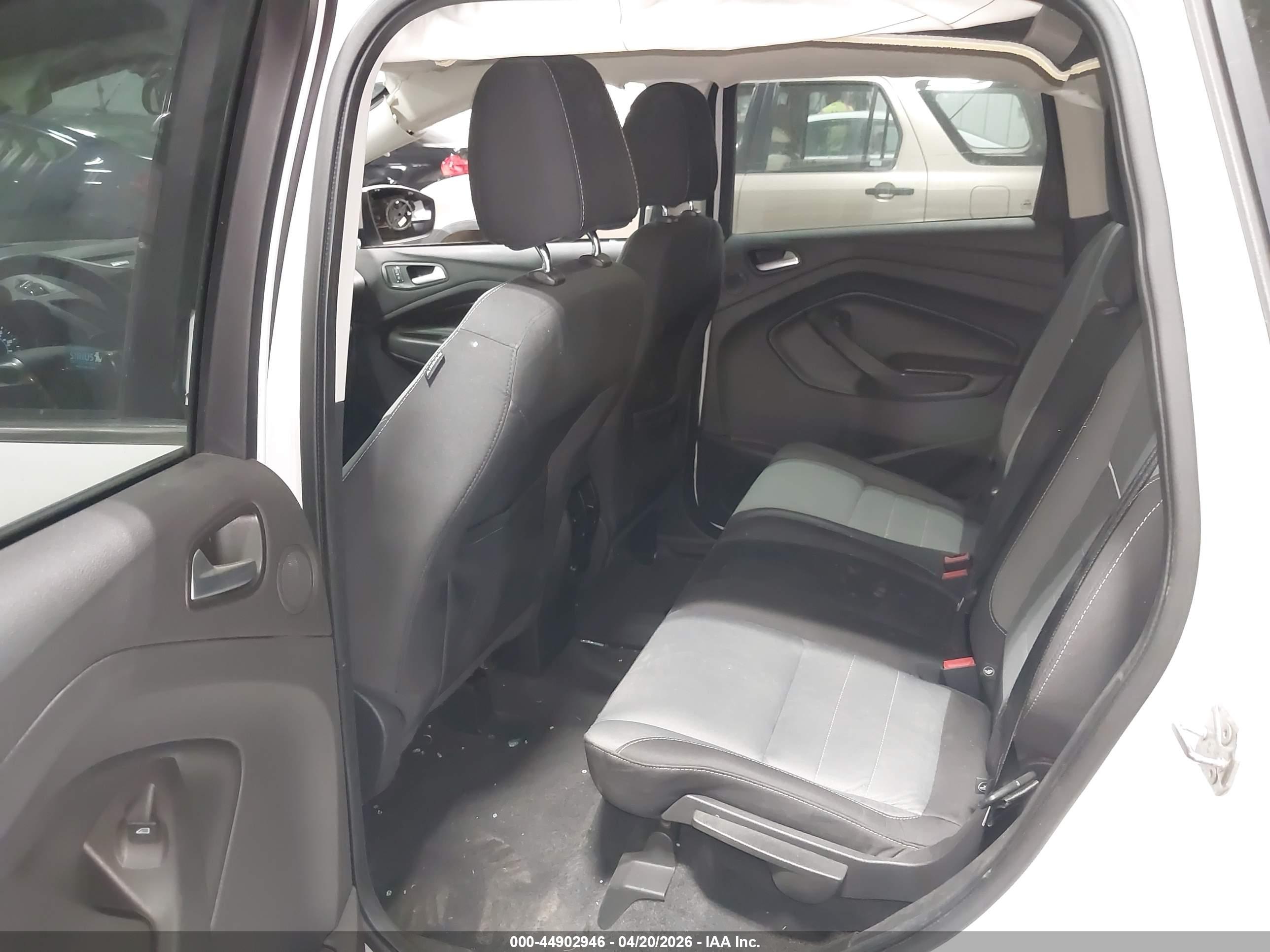 FORD ESCAPE image 8