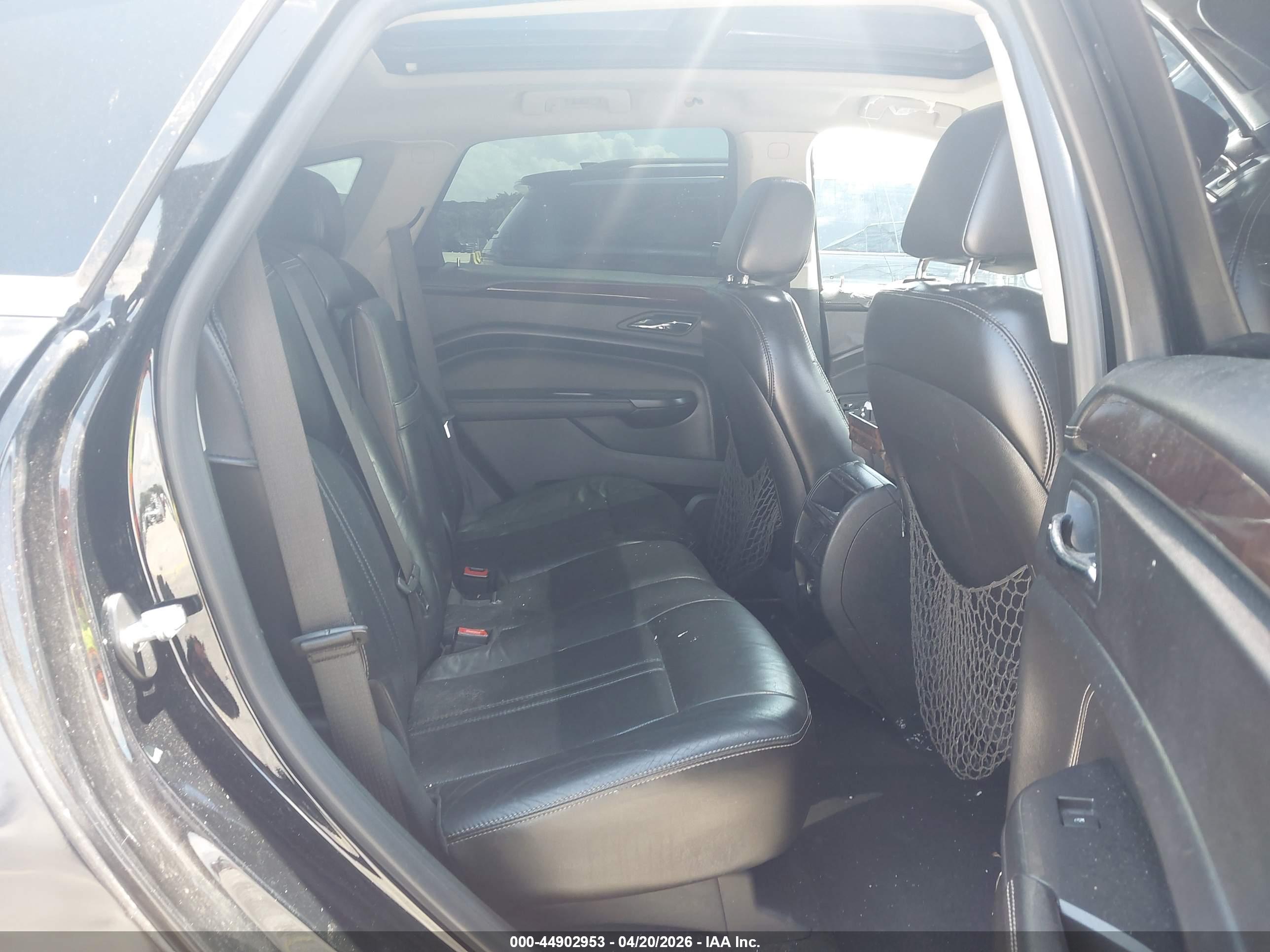 CADILLAC SRX image 8