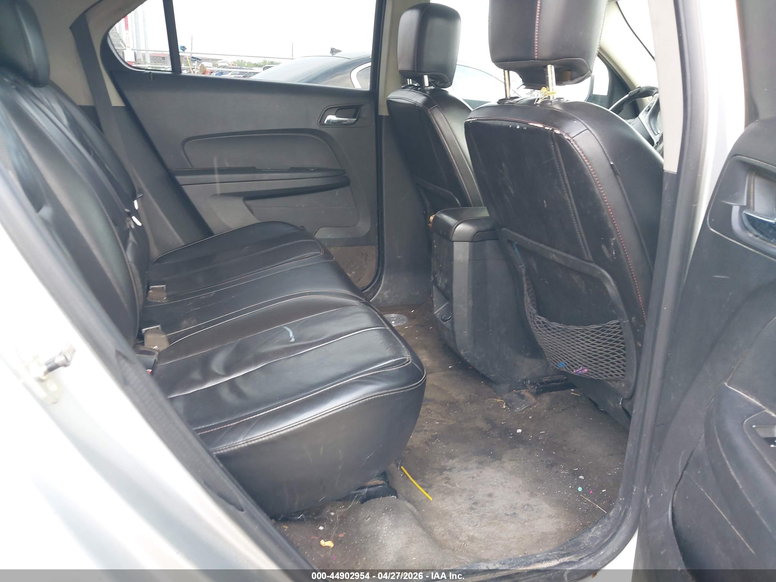 CHEVROLET EQUINOX image 8
