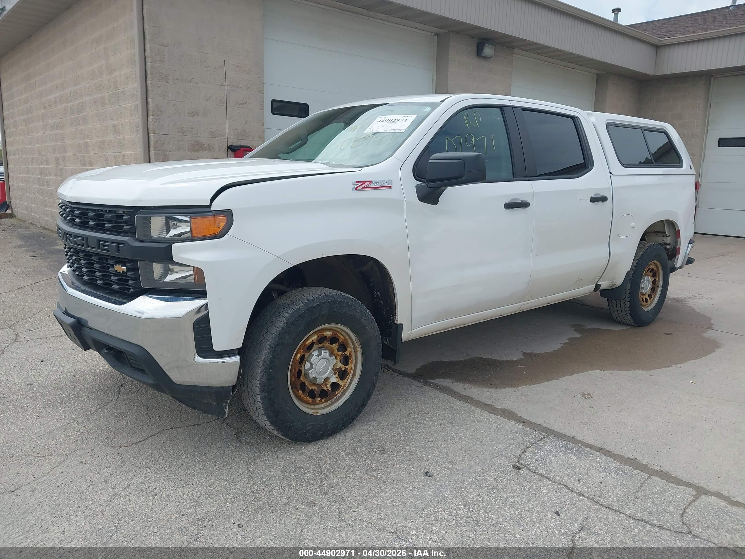CHEVROLET SILVERADO image 2