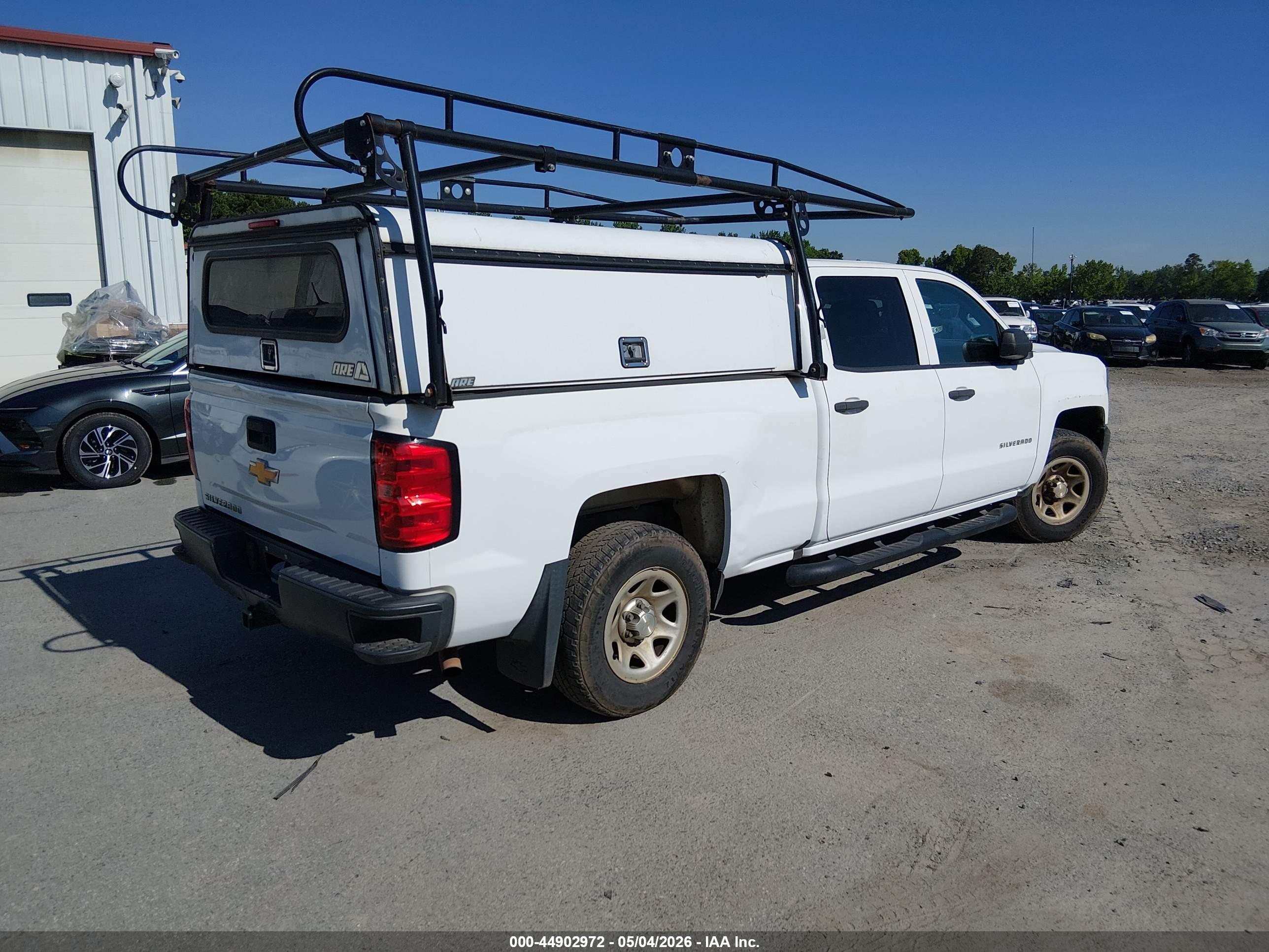 CHEVROLET SILVERADO image 4